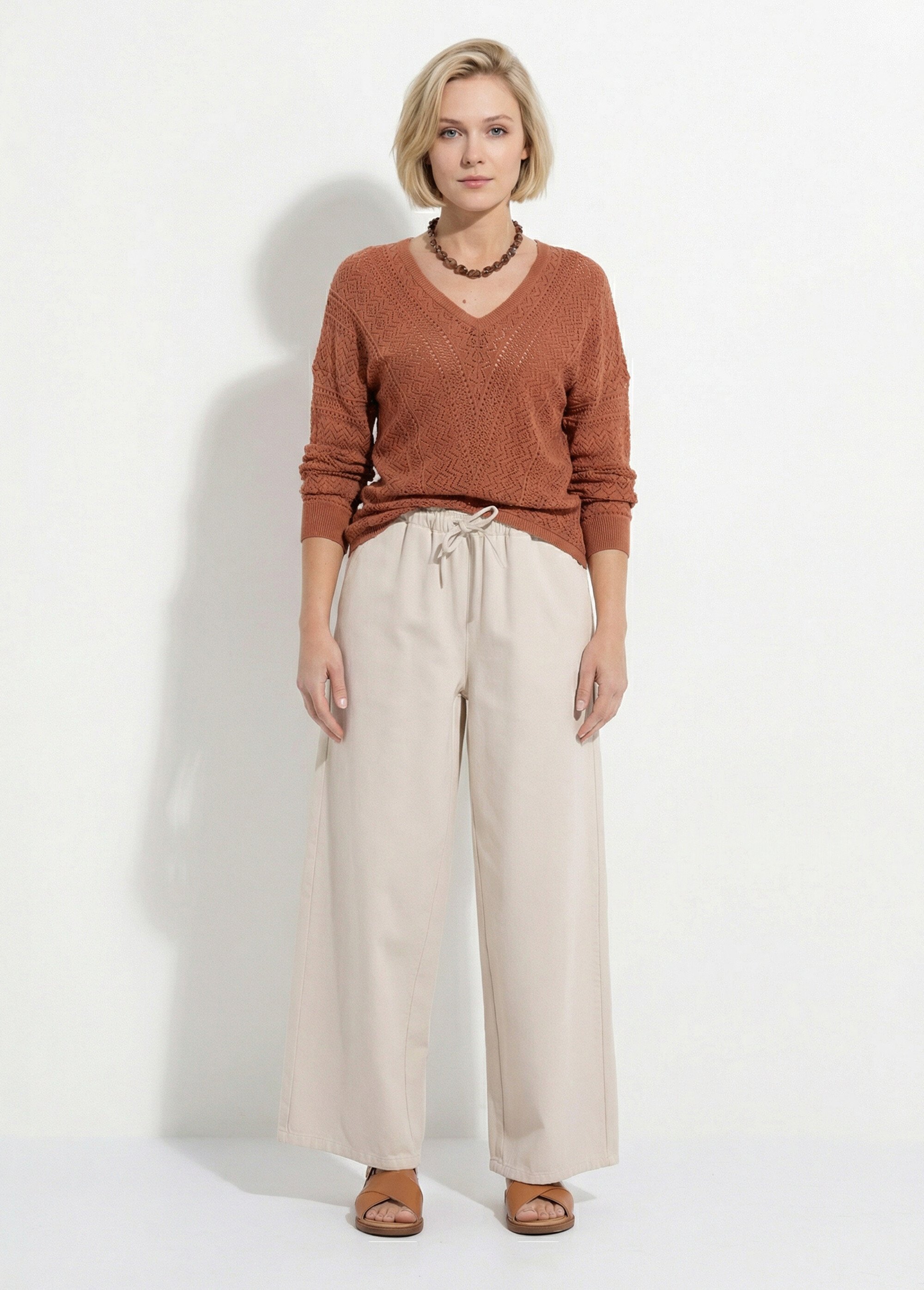 Pull doux col V maille ajourée avec fibres recyclées Femme Marron MERISE SI1