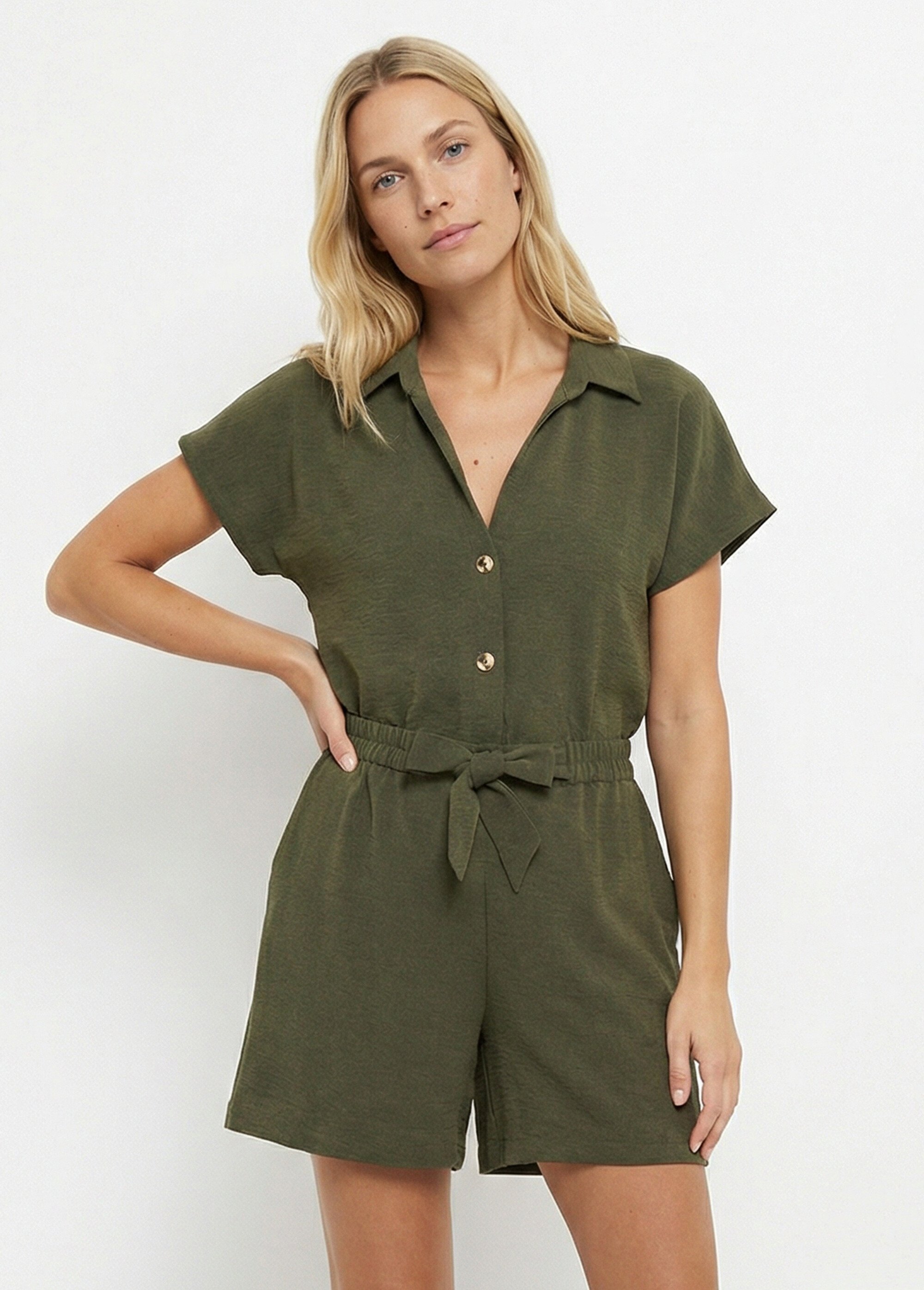 Short souple texturé, noué à la taille