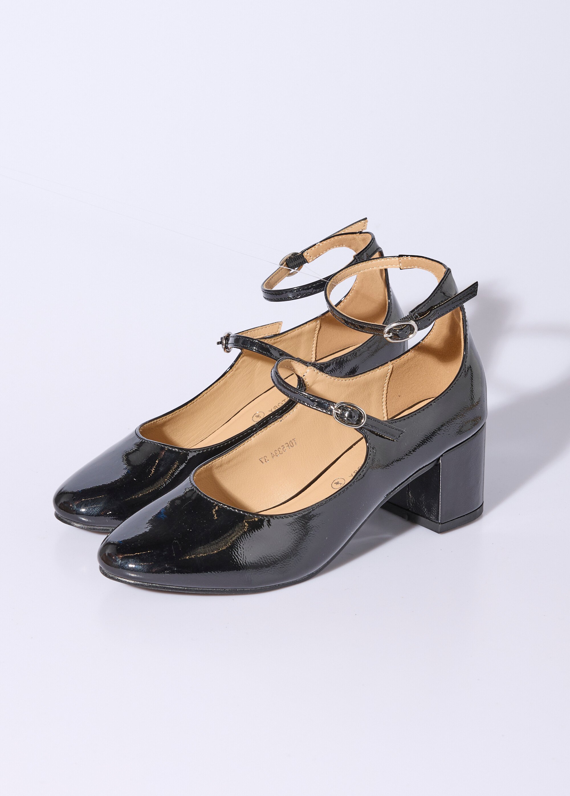 Babies à talon bout rond, brides fines