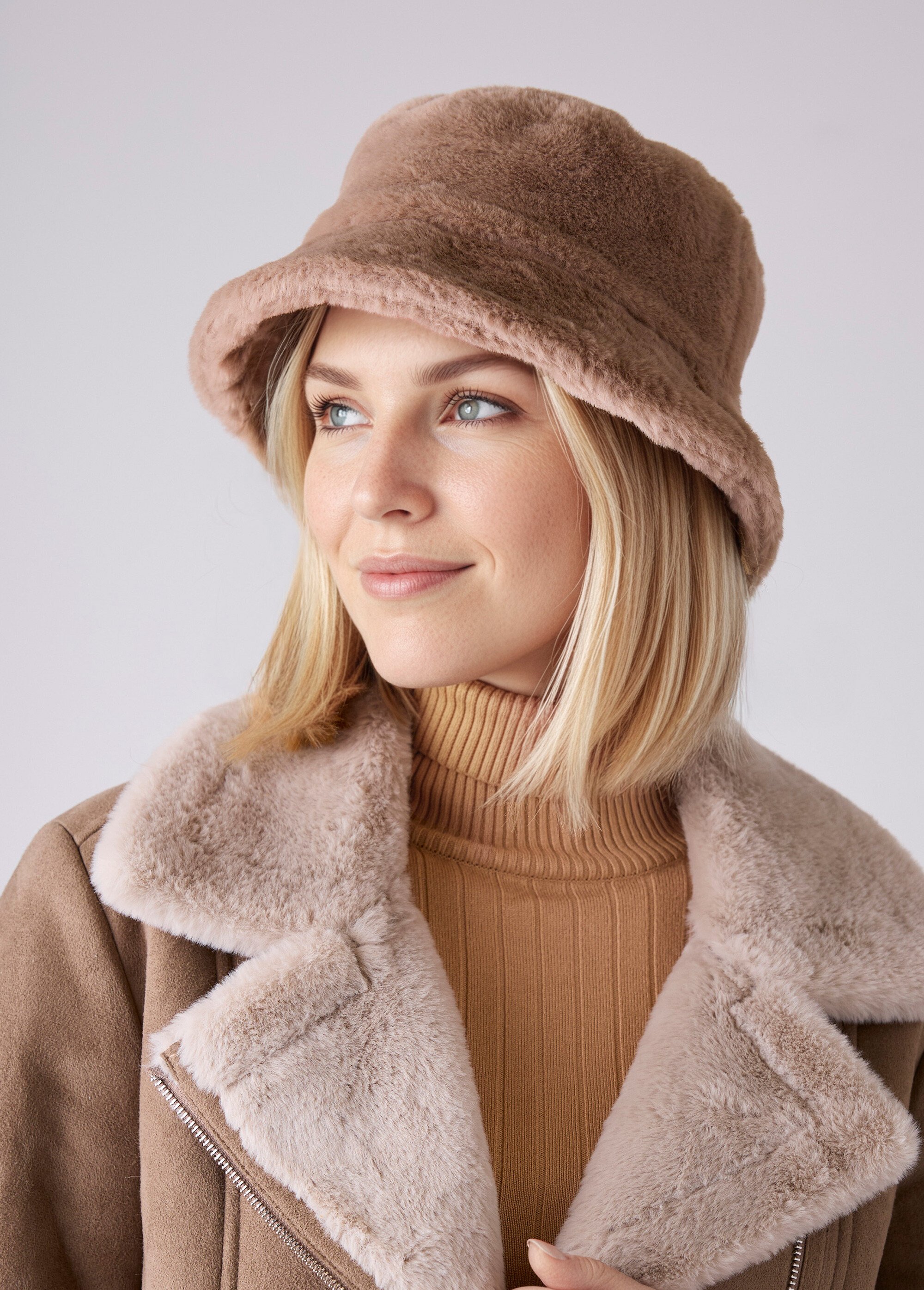 Chapeau seau bob fausse fourrure Femme UNI MARRON URVAN MV1