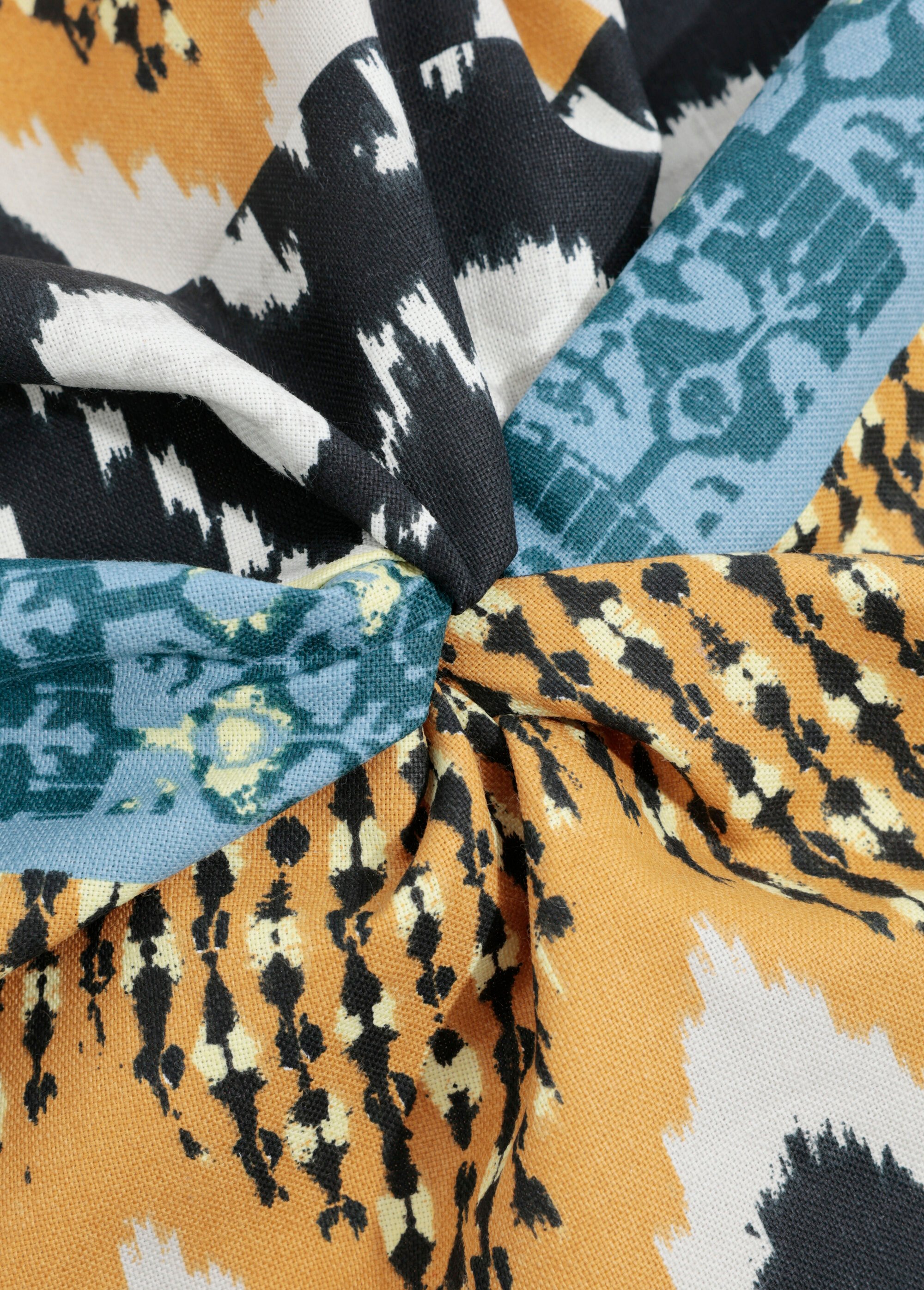 Coupon tissu coton imprimé ethnique 1J