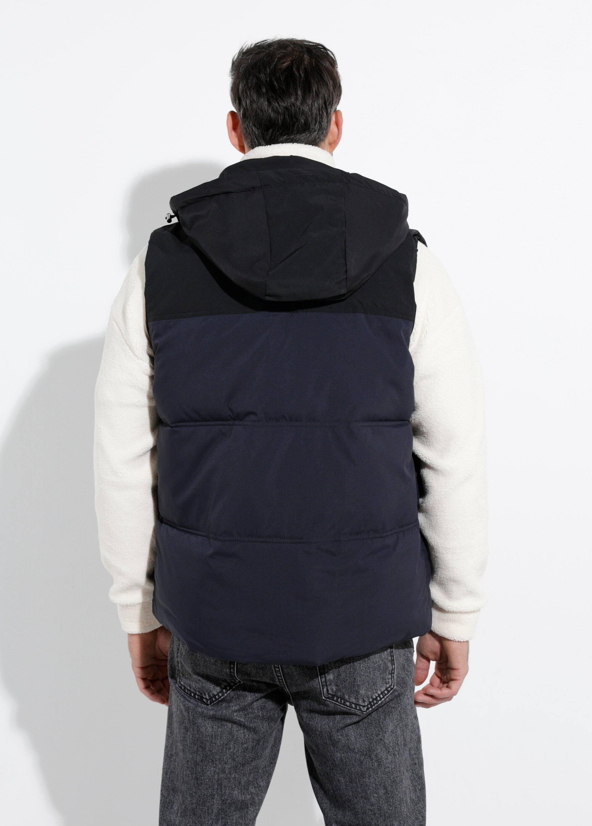 Doucoune matelassée sans manches à capuche