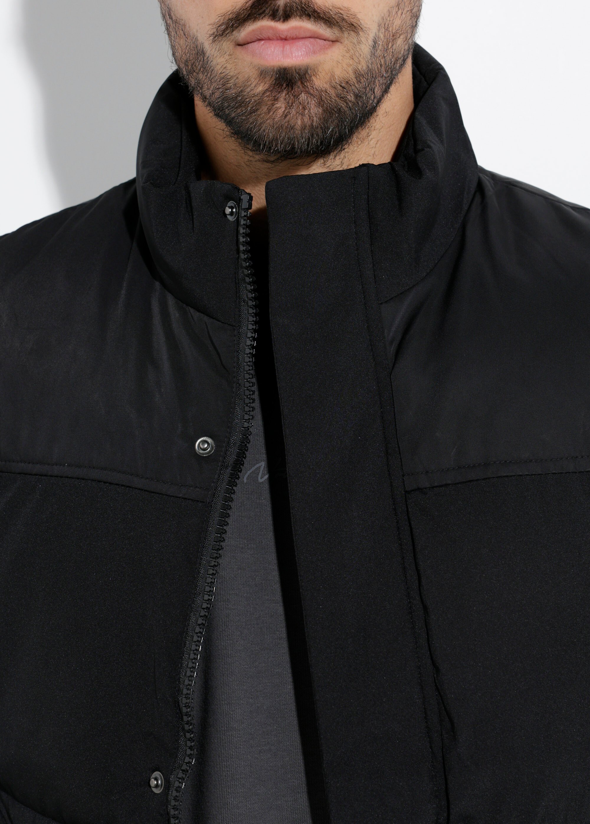 Doudoune zippée sans manches col montant Homme Noir DYL8305 DE1