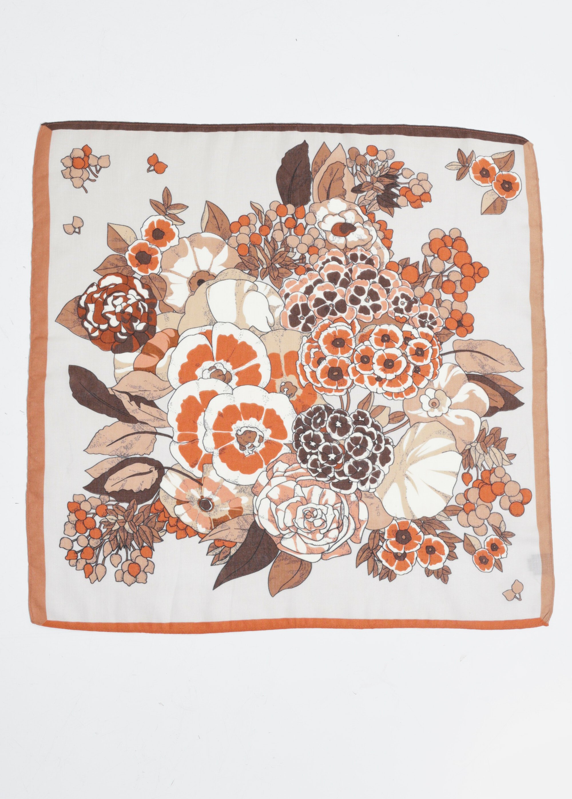 Foulard carré thème floral camélias Femme Beige TD-FL25308 DE1
