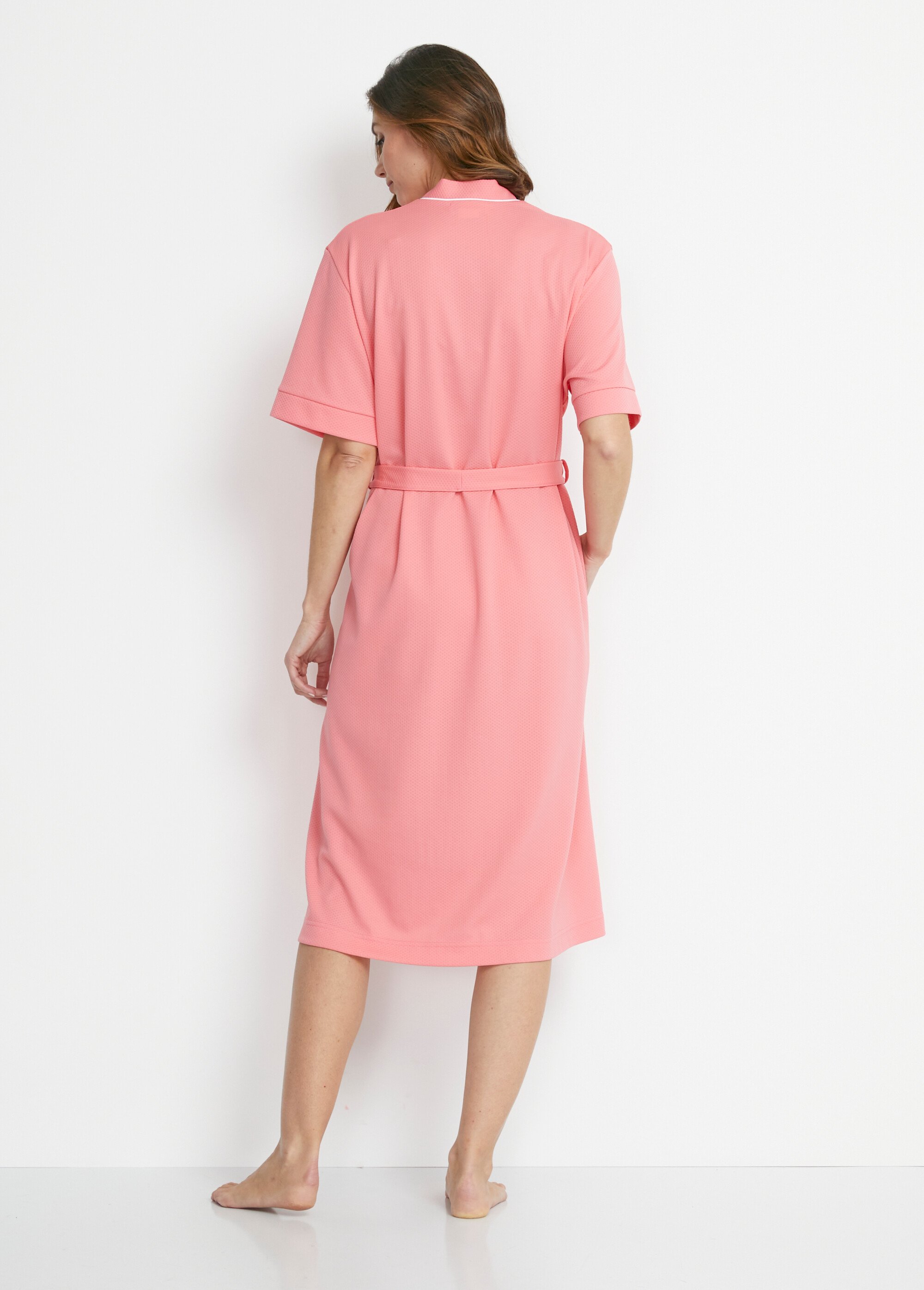 Peignoir mi-long en maille reliefée