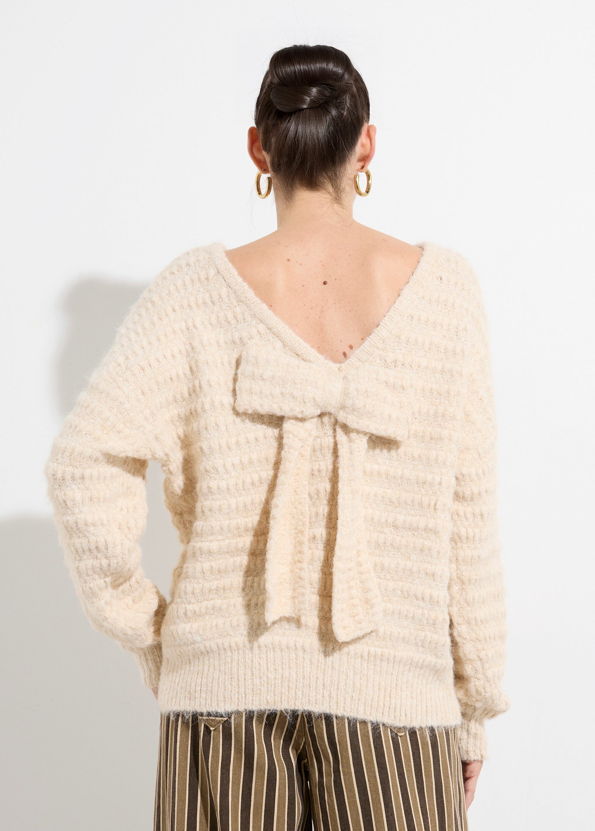 Pull chaud fantaisie en laine avec nœud Femme Beige JS-JP-7558 DO1