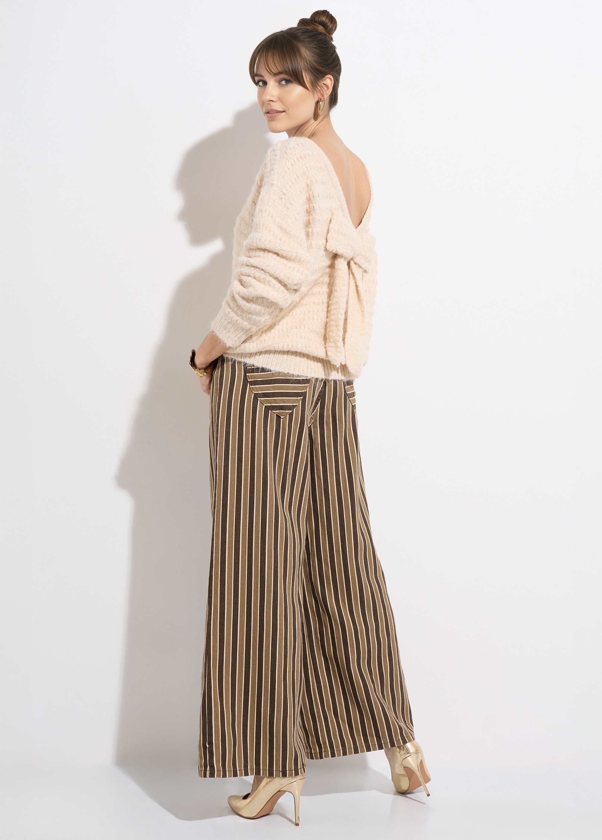 Pull chaud fantaisie en laine avec nœud Femme Beige JS-JP-7558 SI1