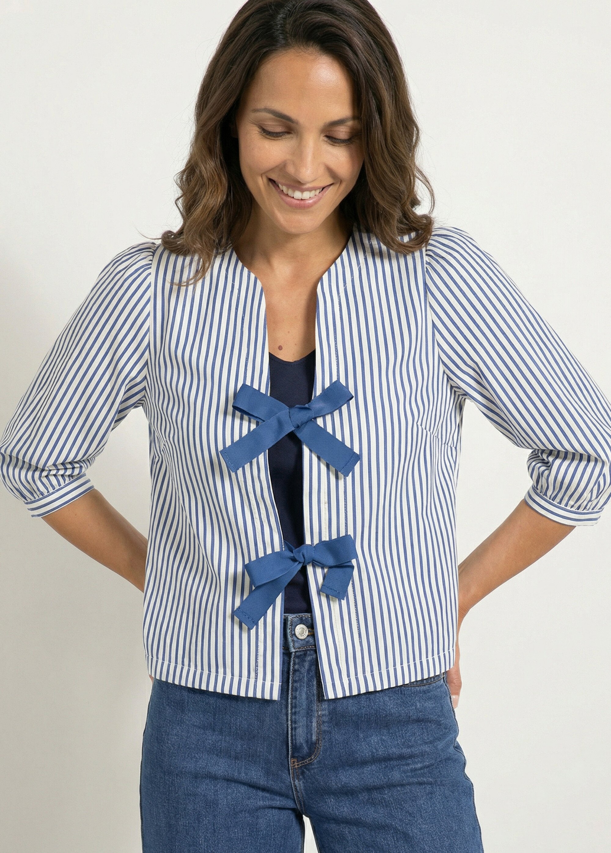 Blouse manches 3/4 avec noeuds fantaisie