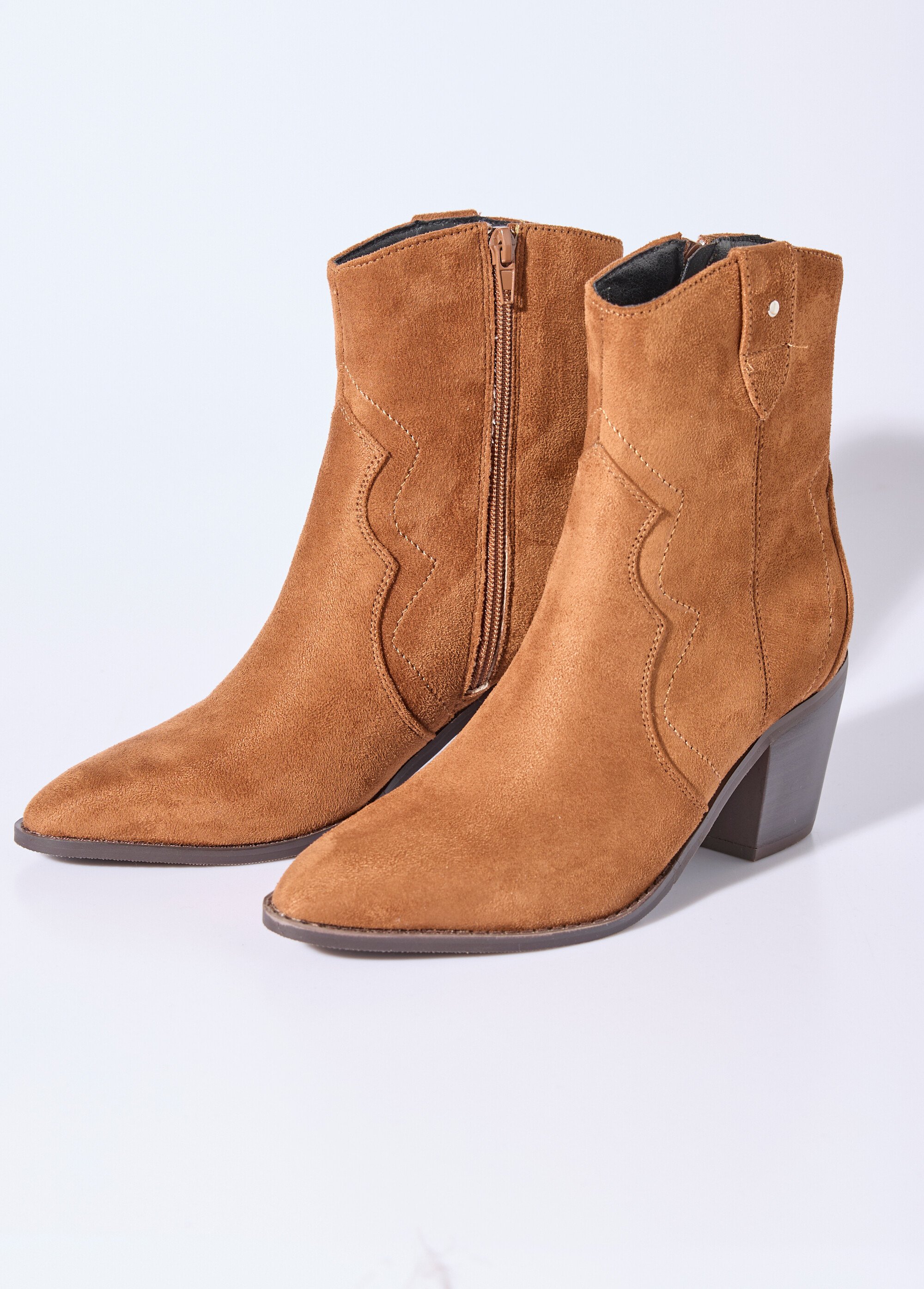 Boots western pointues, talon biseauté
