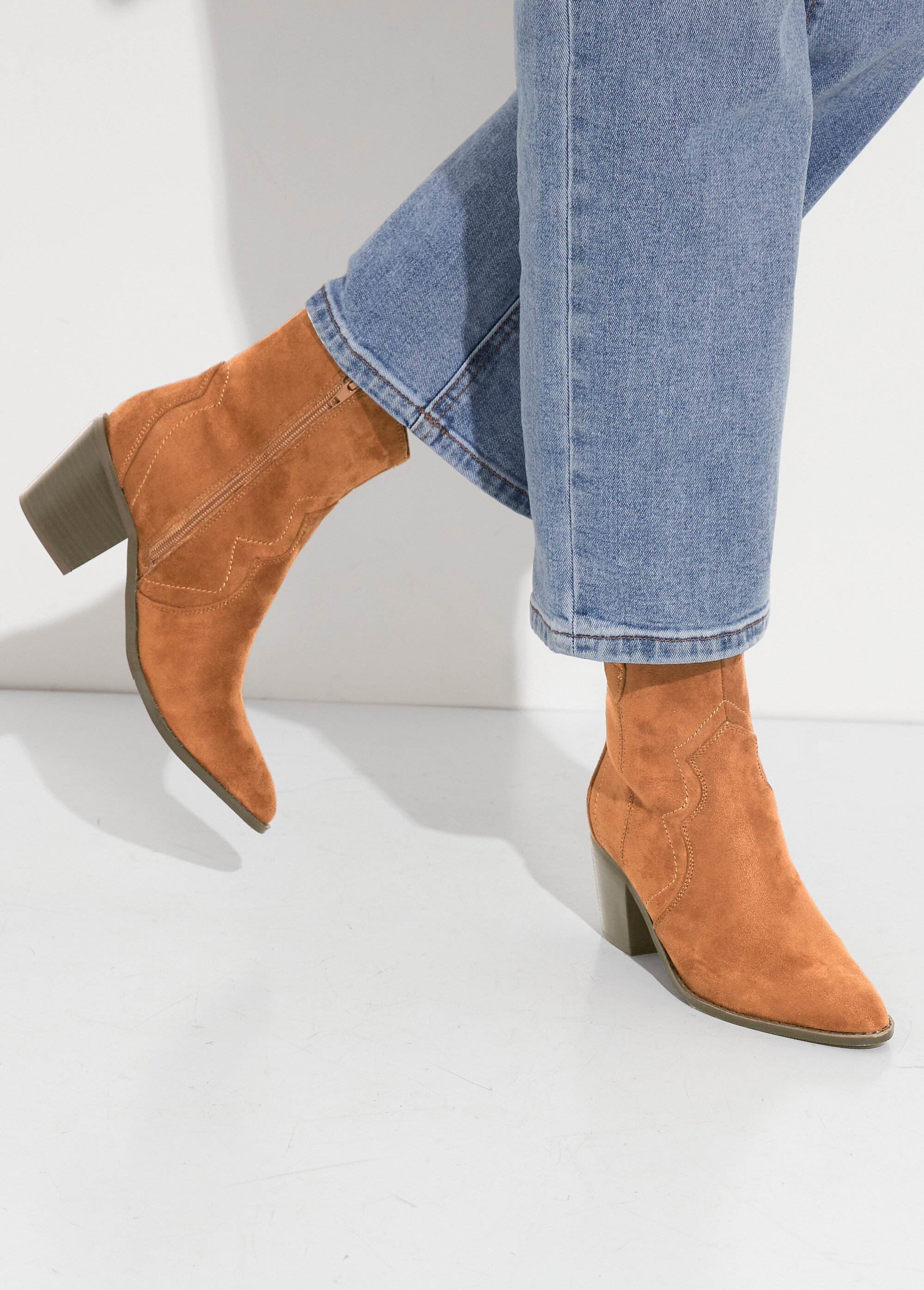 Boots western pointues, talon biseauté Femme Beige JPTDF-5341 SF1