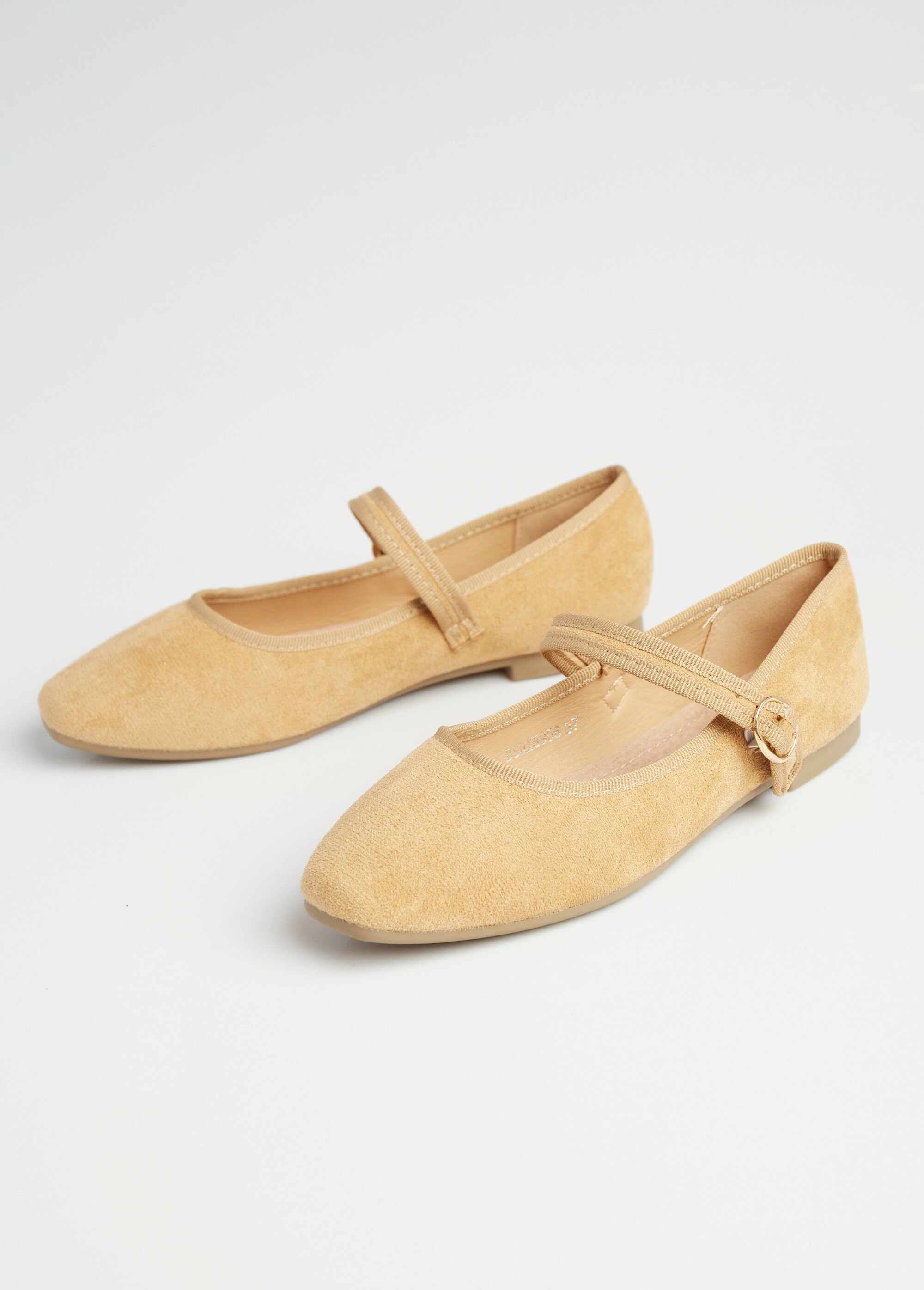 Ballerines style babies avec bout carré