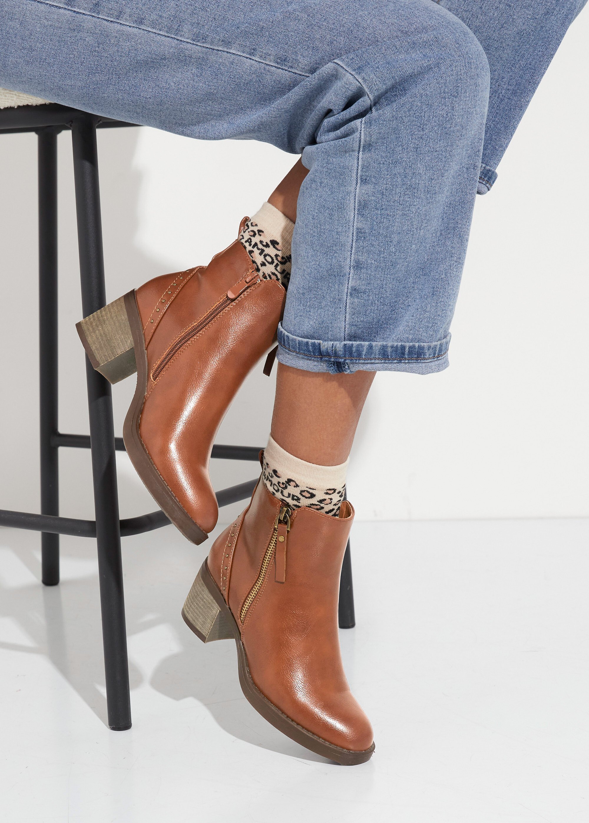 Boots zippées à talon détails cloutés Femme Marron JPTDF-5324 SI1