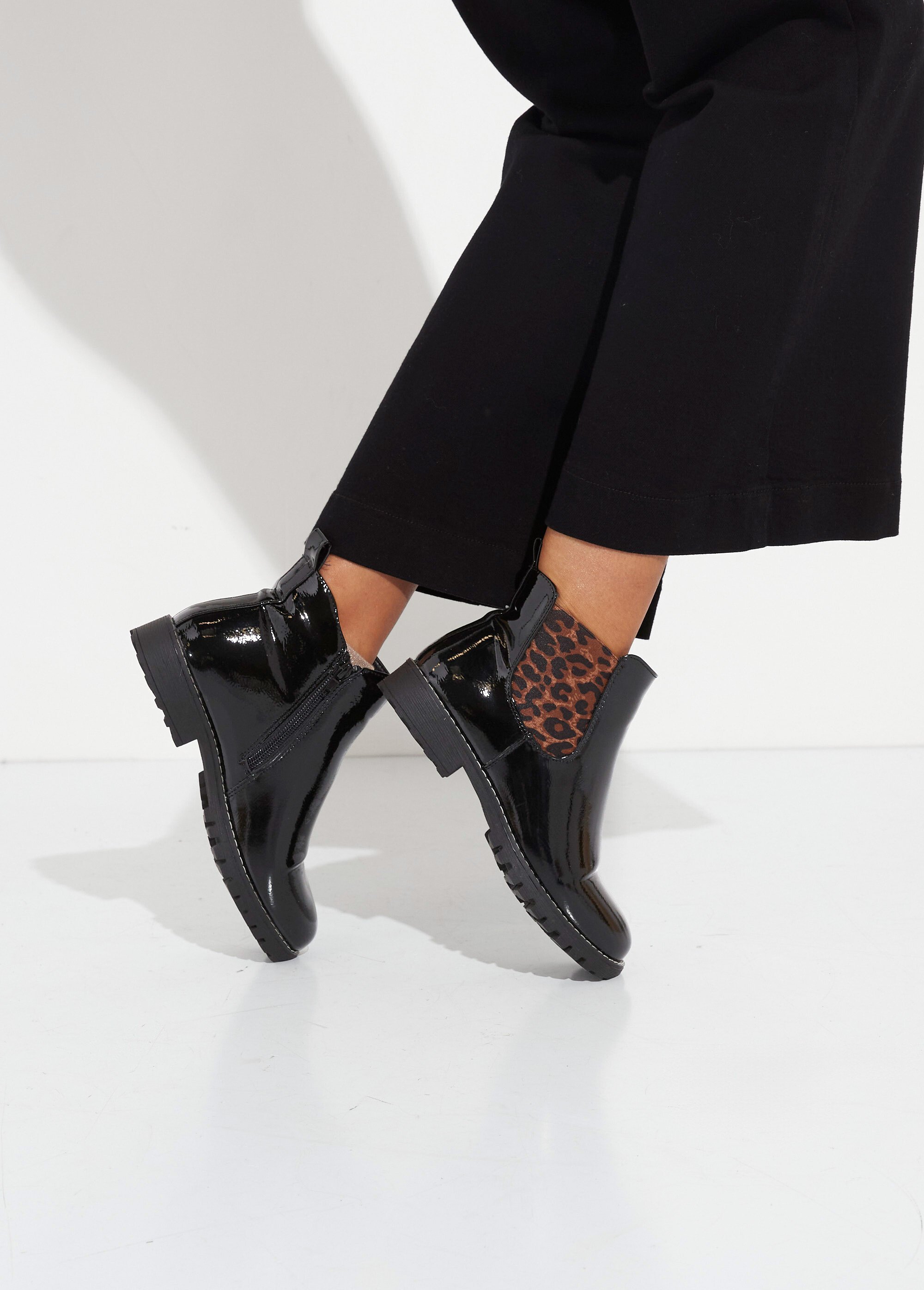 Chelsea boots vernies élastiques léopard Femme Noir JPTDF-5311 SI1