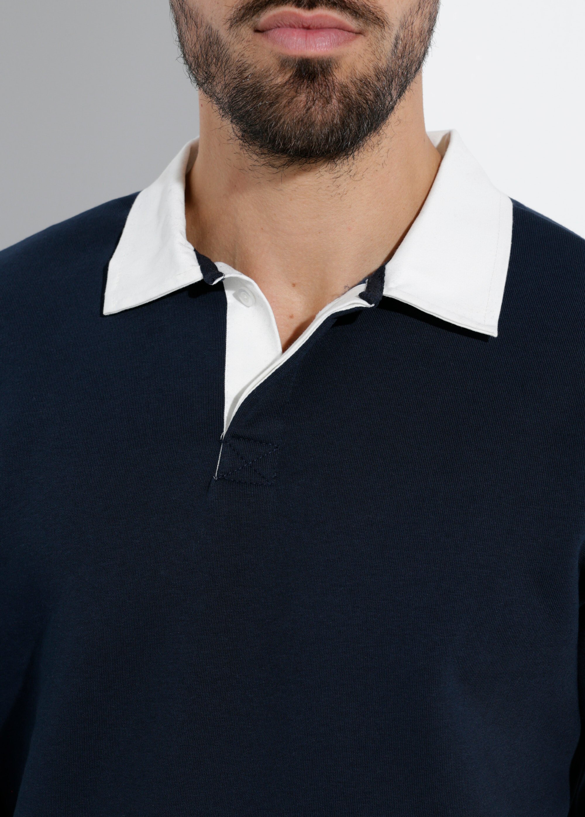 Sweat shirt avec col polo contrasté