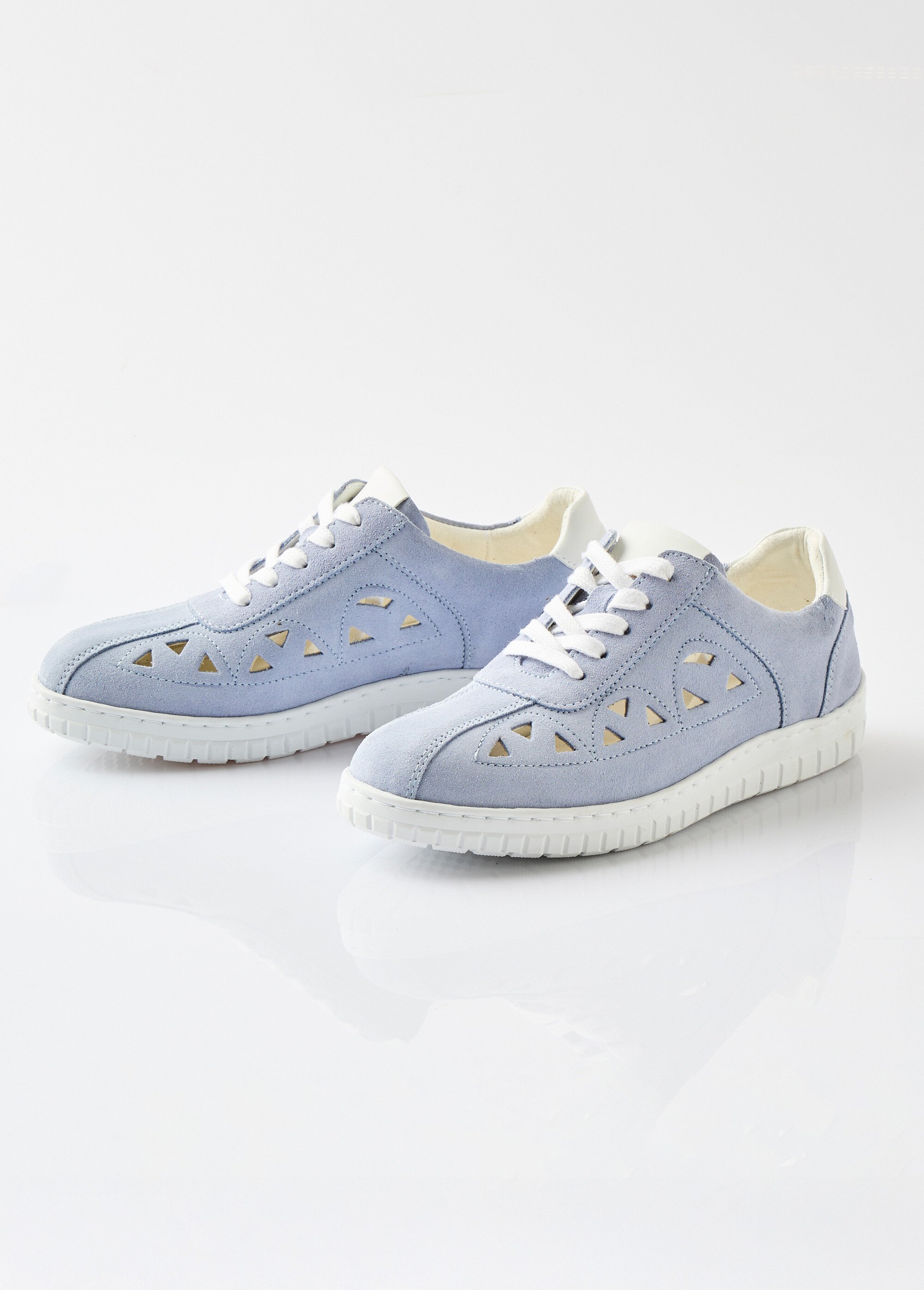 Derbies à lacets cuir largeur confort perforées