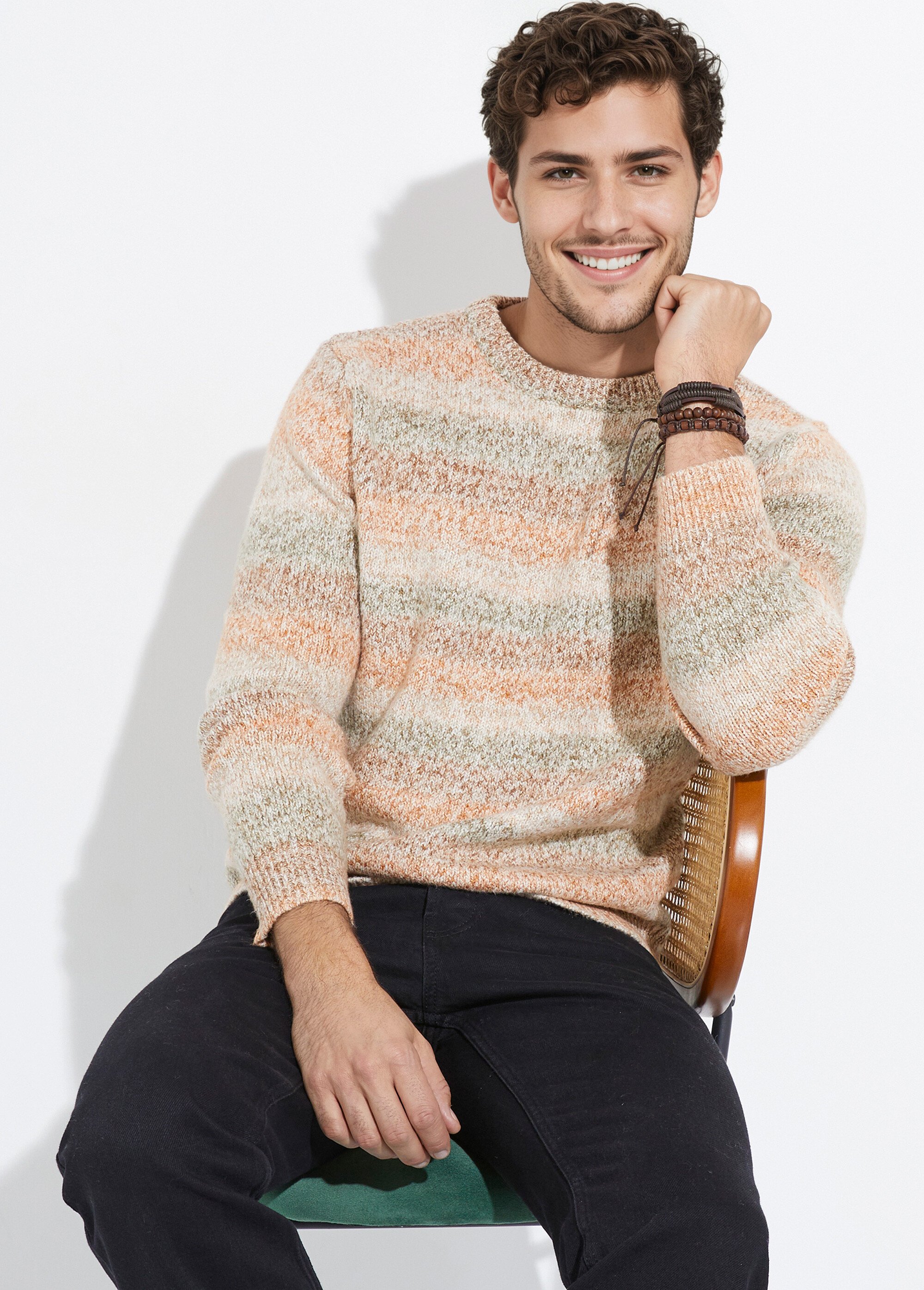 Pull rayures fantaisie avec col rond