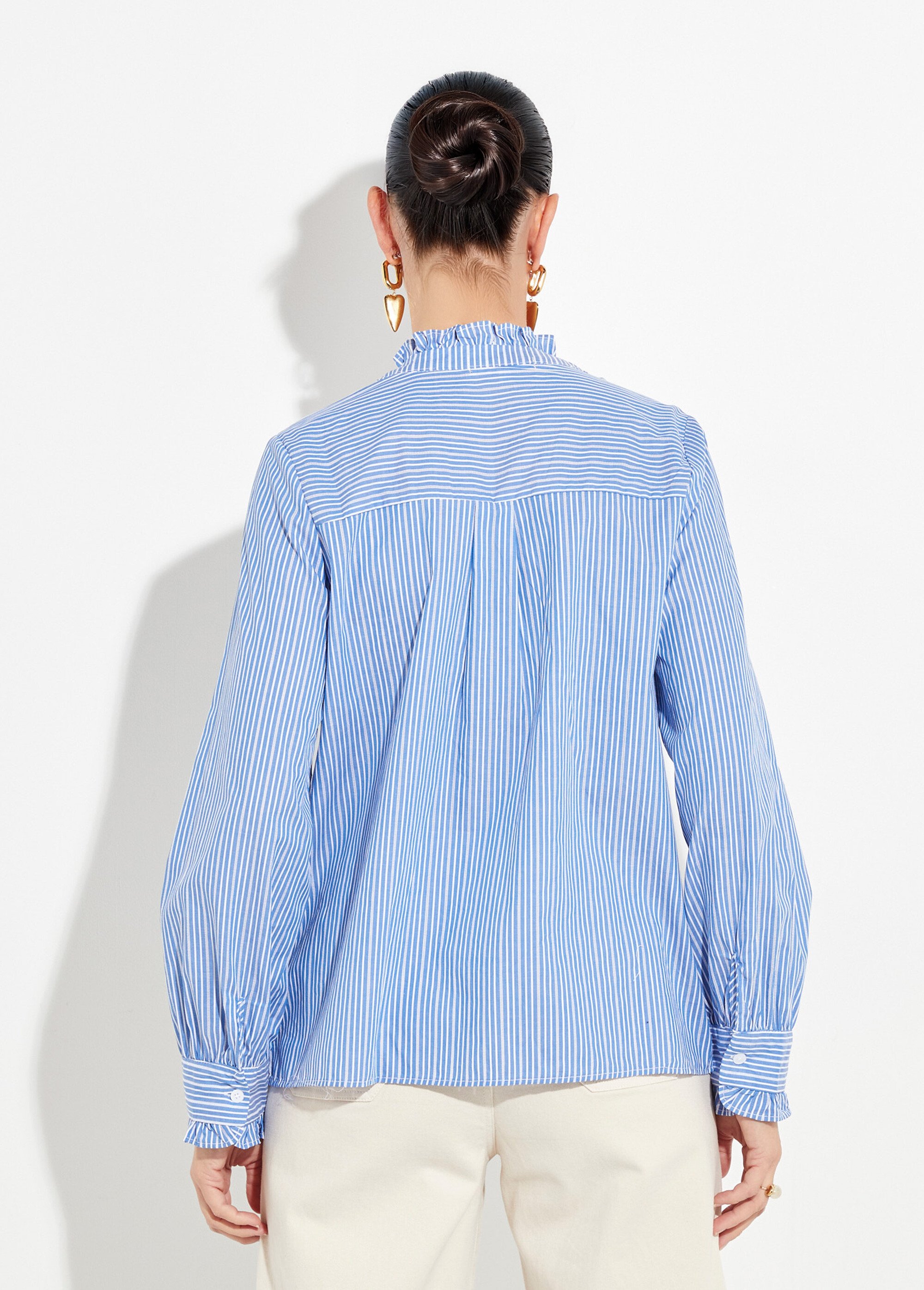 Chemisier à rayures, col et poignets plissés