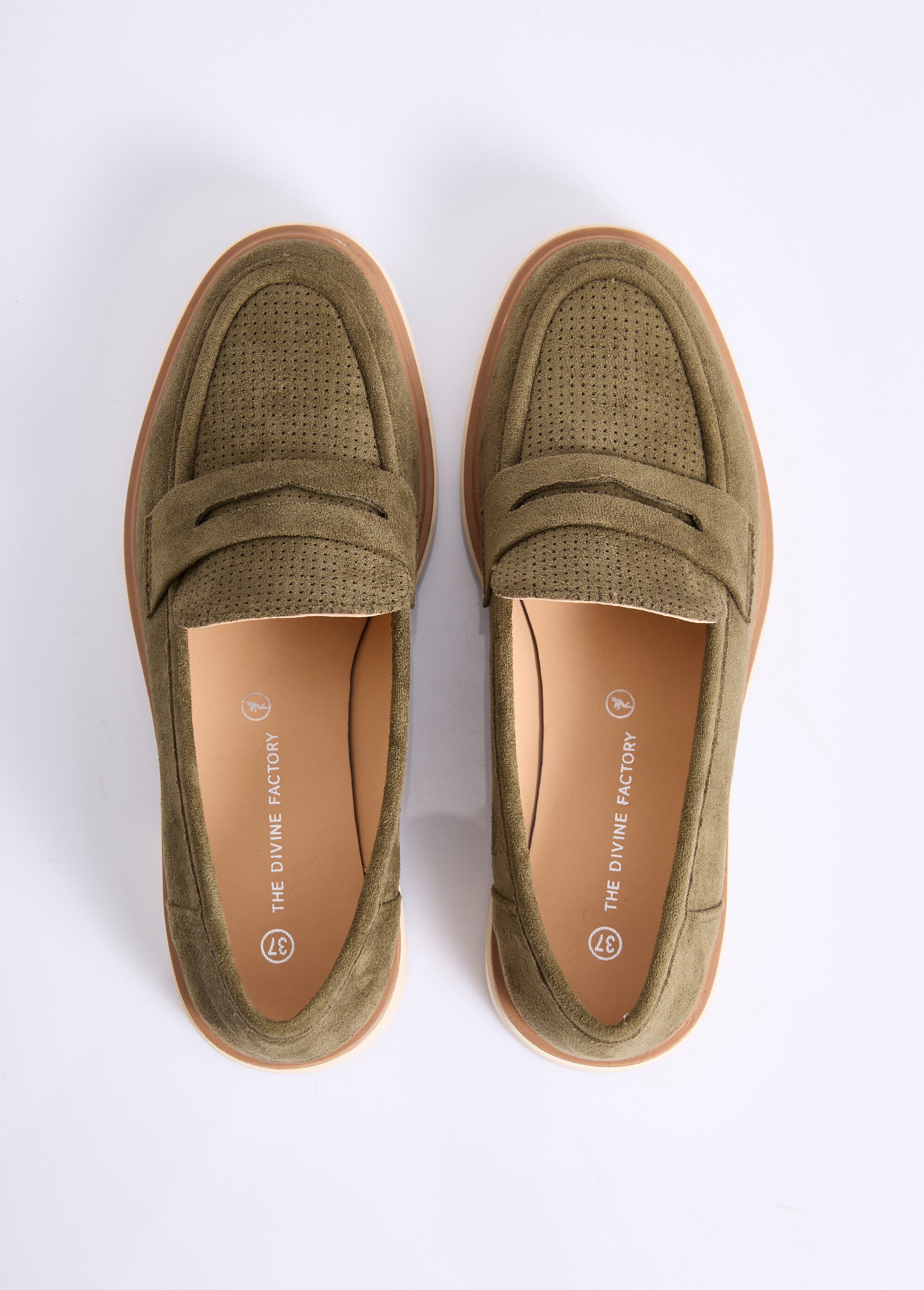 Mocassins perforés largeur confort Femme Vert ORA OV1