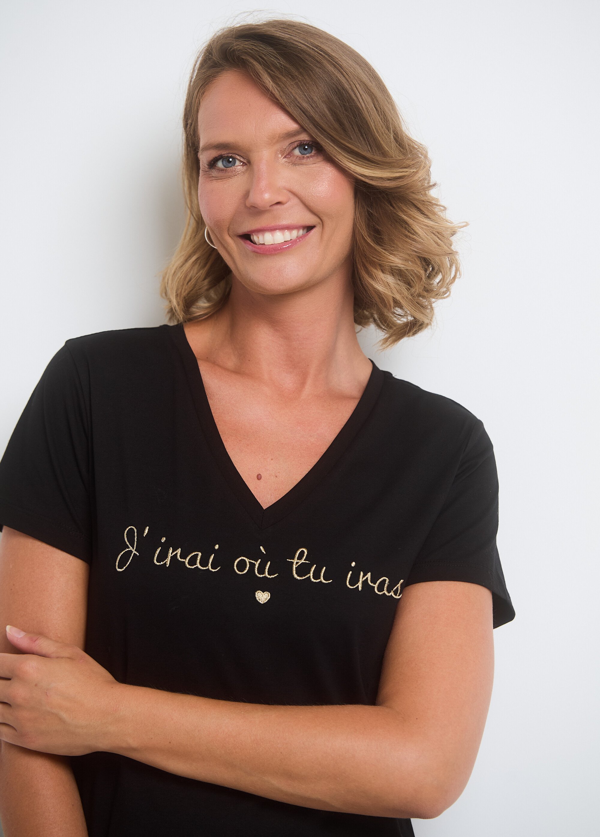 T-shirt col V manches courtes à message