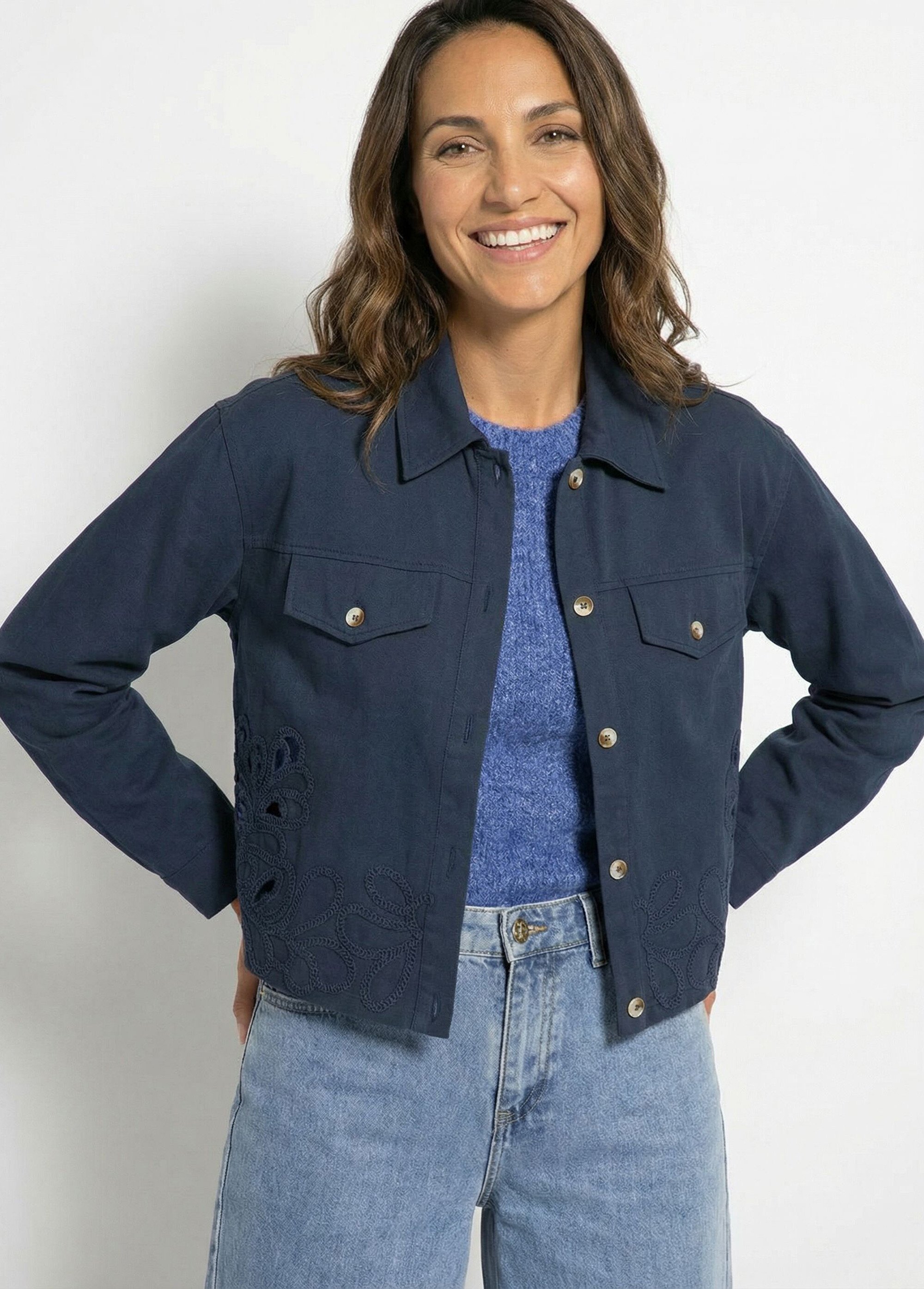 Veste courte en denim, détails ajourés Femme Bleu IA-Q3186 FA1