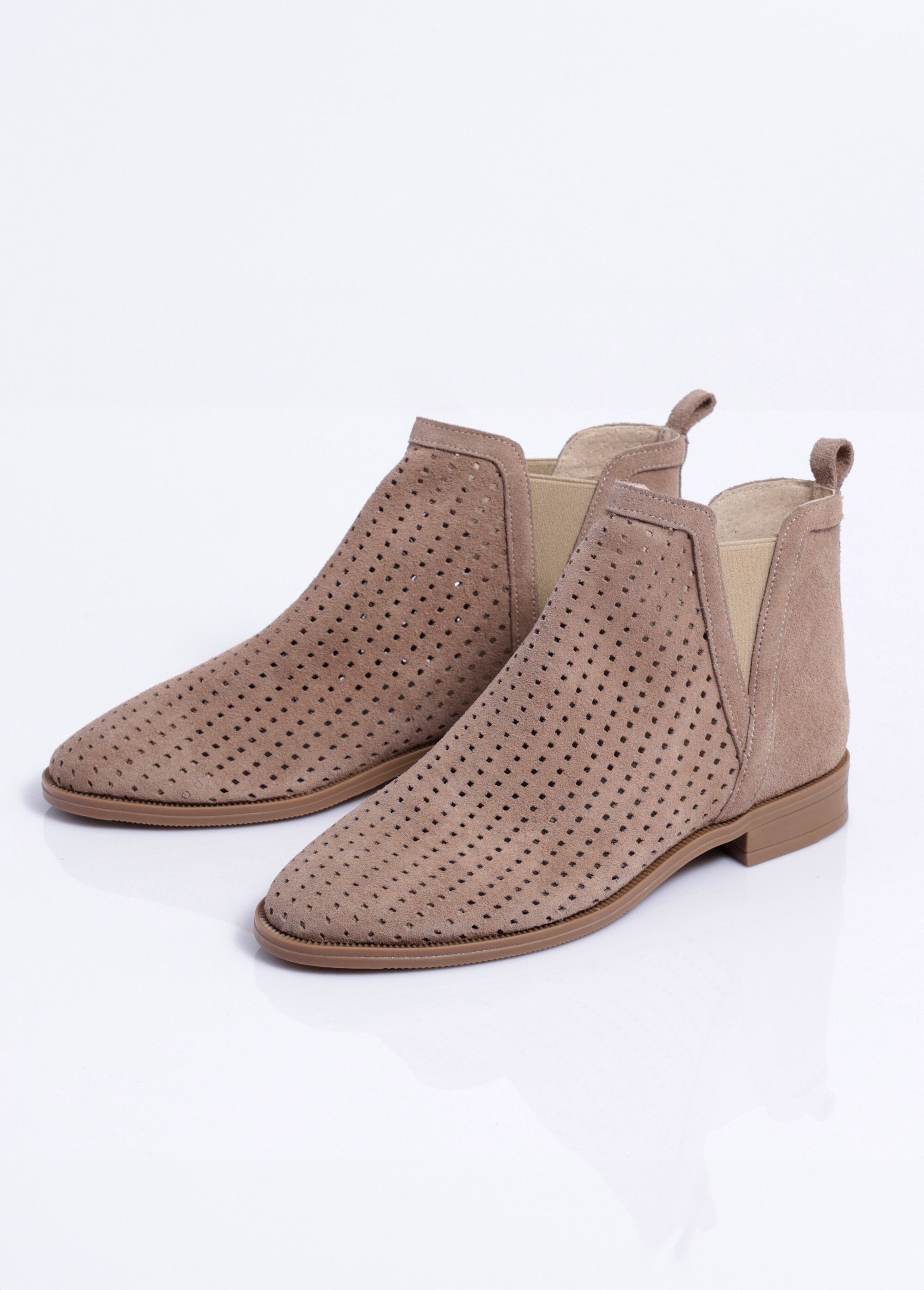 Boots perforées élastiquées cuir Femme Beige ORANE DE1