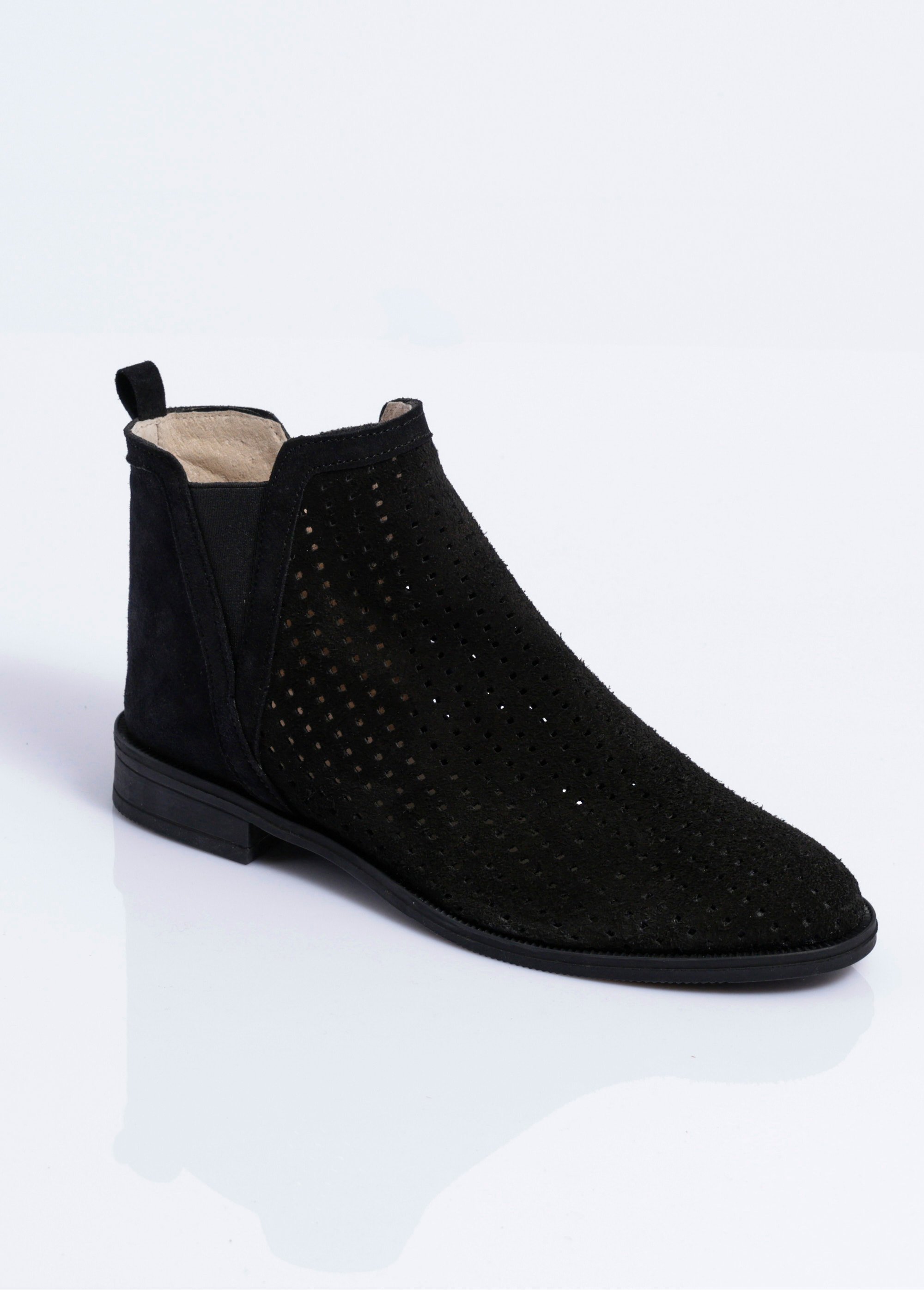 Boots perforées élastiquées cuir