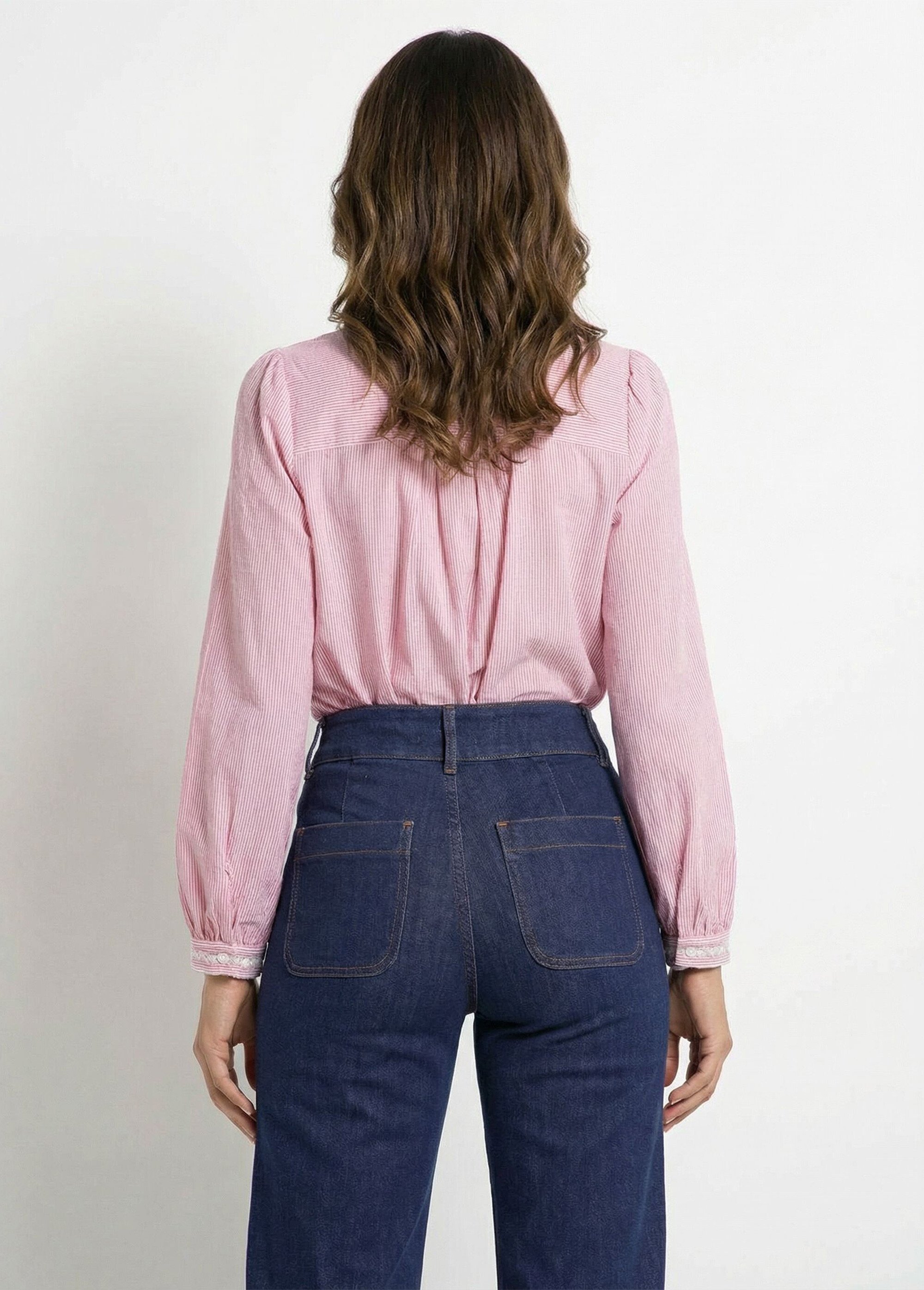 Chemisier rayé col rond et broderies