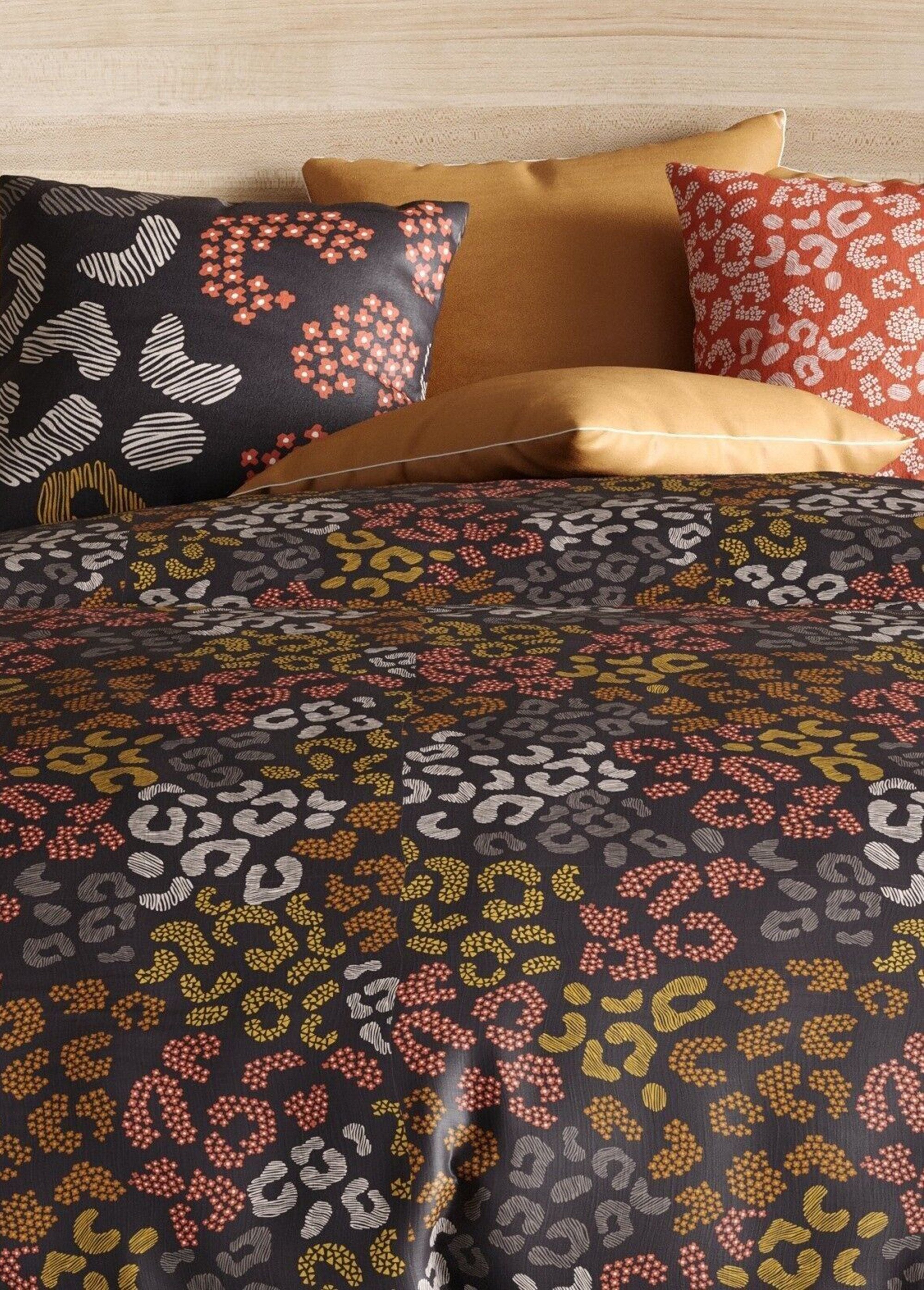 Parure de lit couette 2 personnes Onalia Marron OO-4481000503 DE1