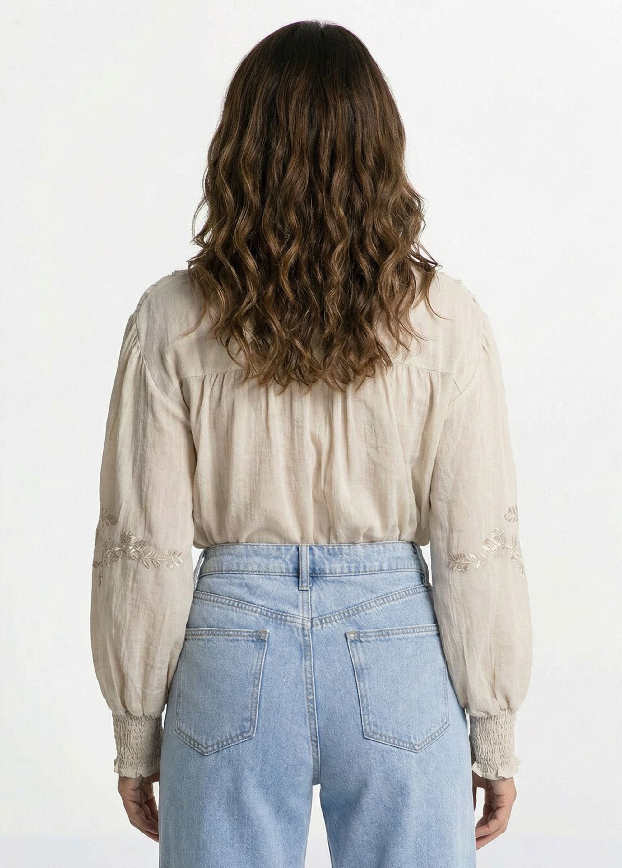 Chemisier brodé, col et poignets plissés Femme Beige JSM-CH2505 DO1