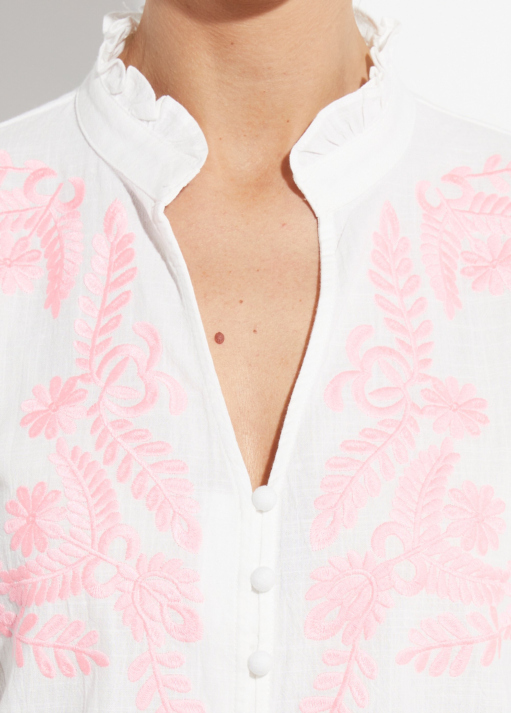 Chemisier coton brodé à manches courtes Femme Blanc JSM-CH3171 DE1