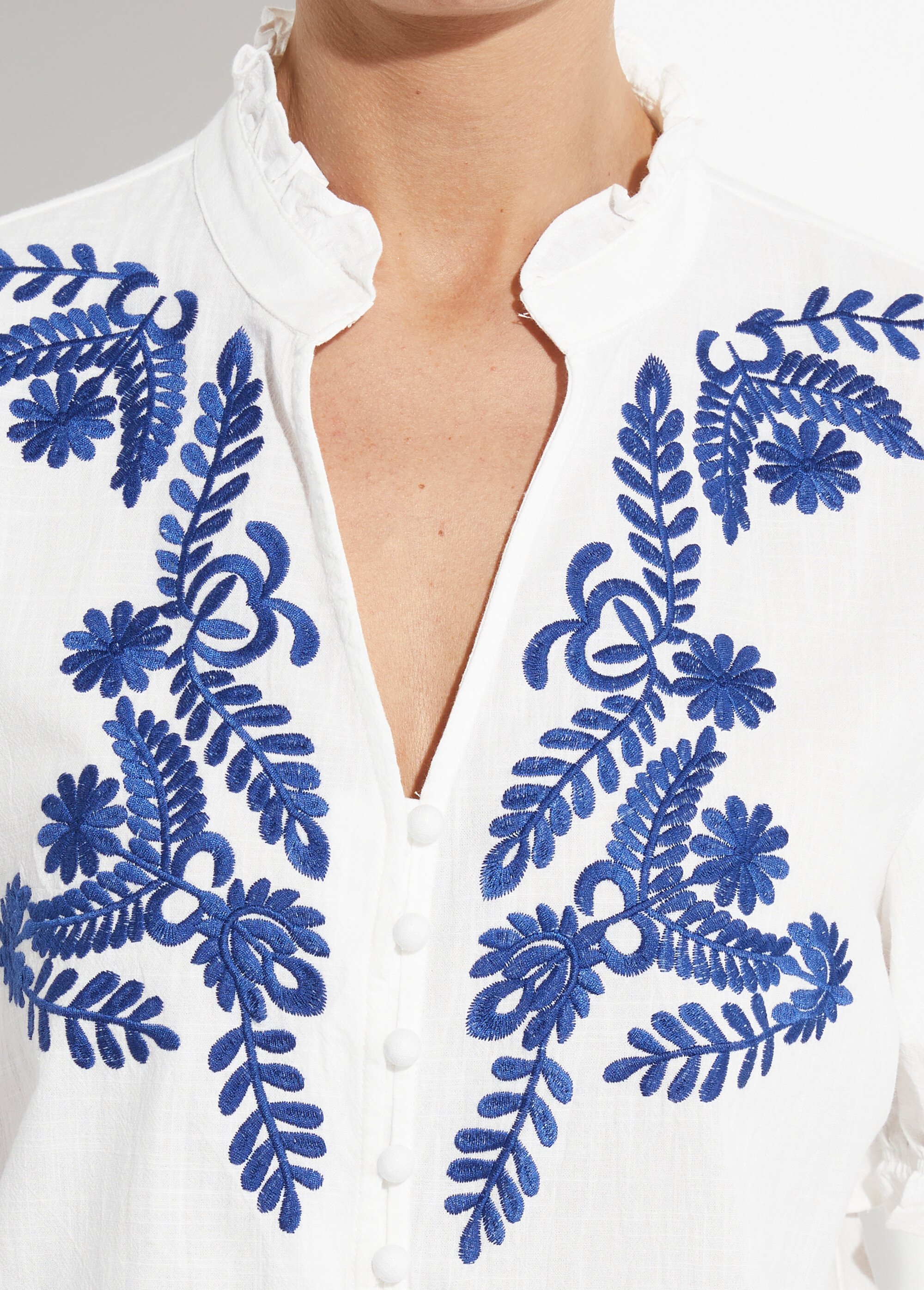 Chemisier coton brodé à manches courtes Femme Blanc JSM-CH3171 DE1