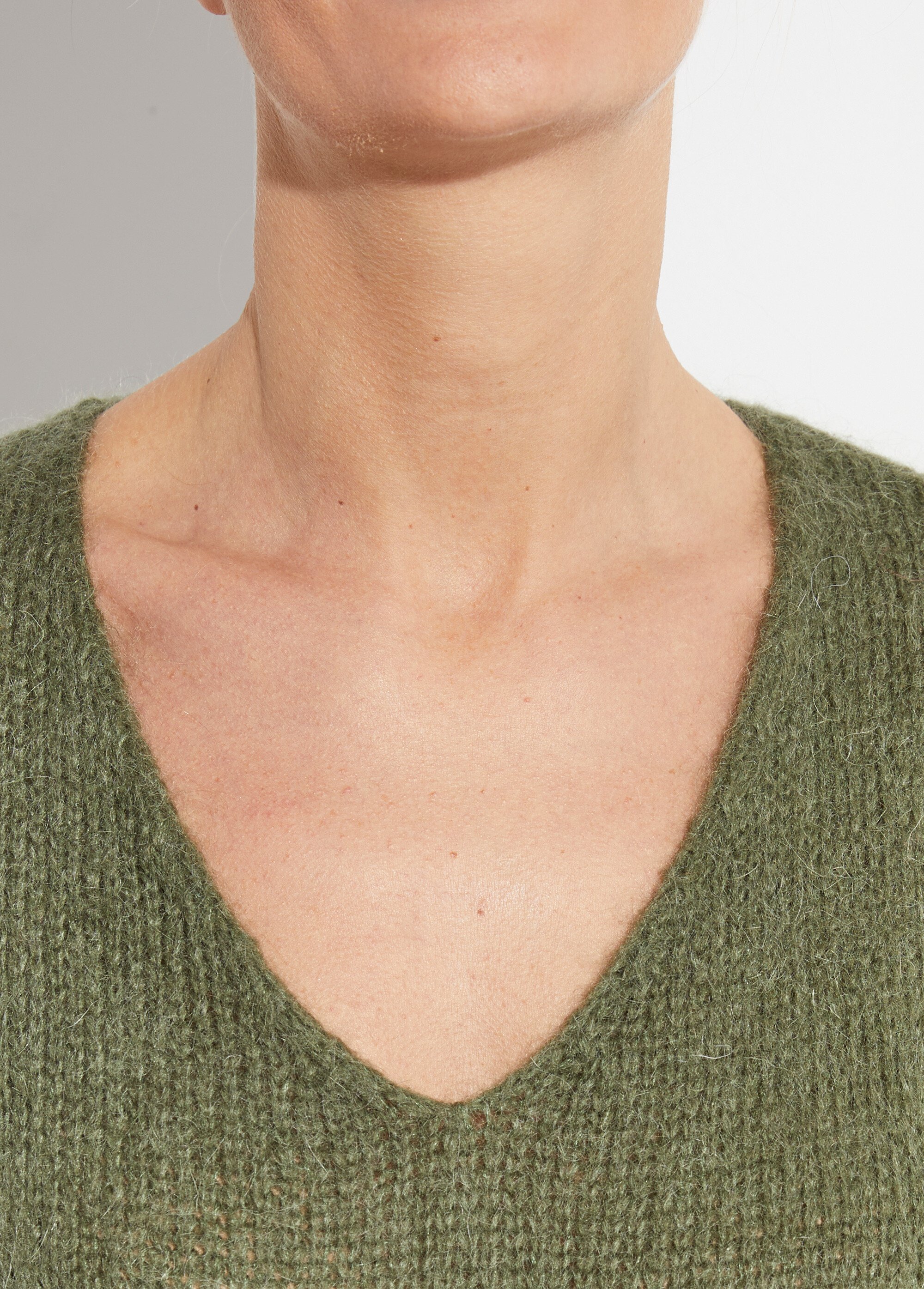 Pull chaud col V en maille avec mohair Femme Vert WHN-1720 DE1