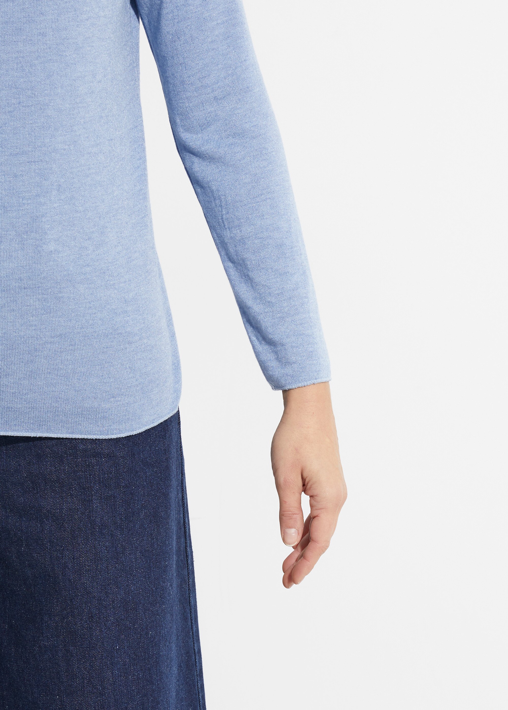 Pull fin avec angora et laine, col V