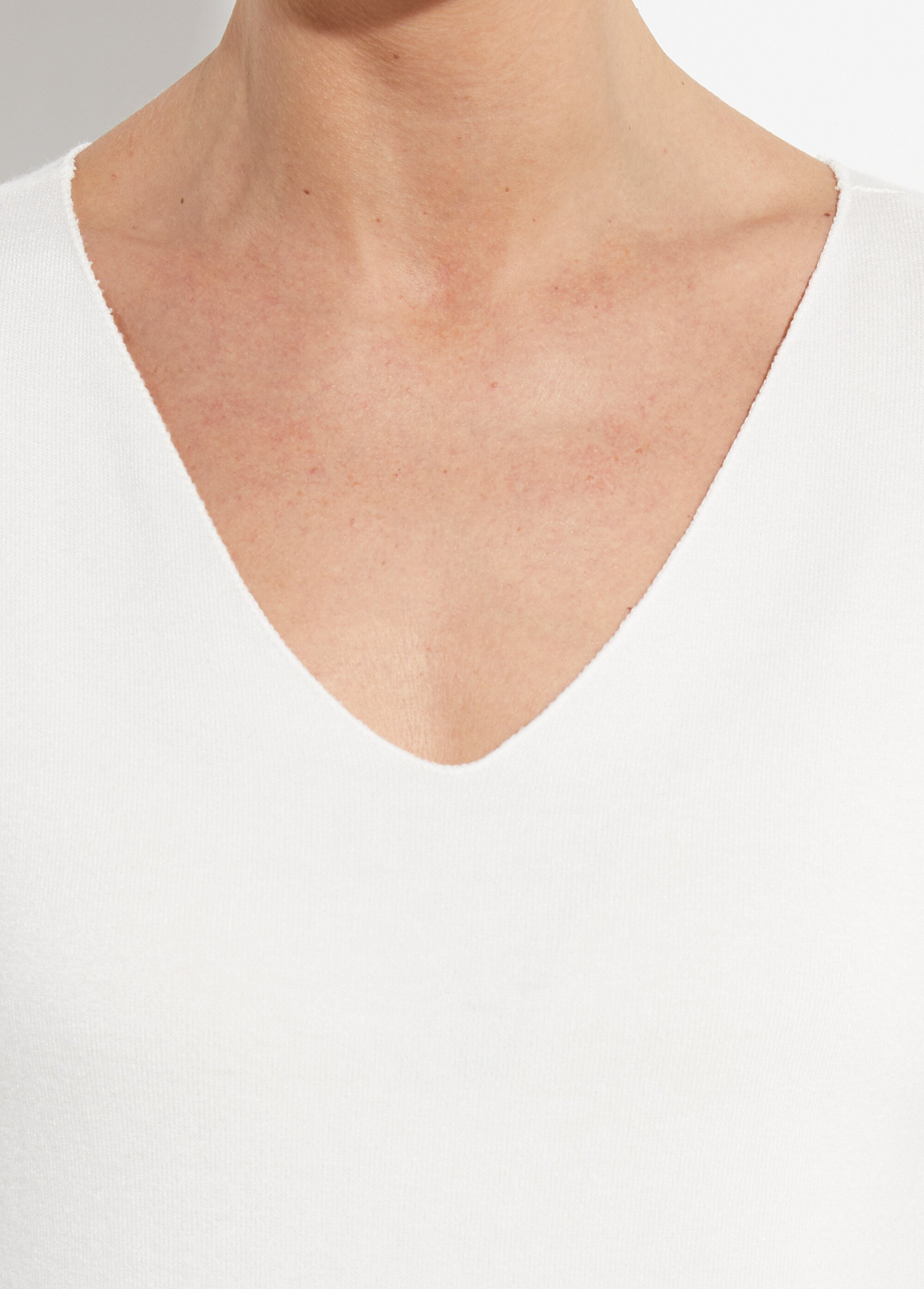 Pull fin avec angora et laine, col V Femme Beige WHN-394 DE2