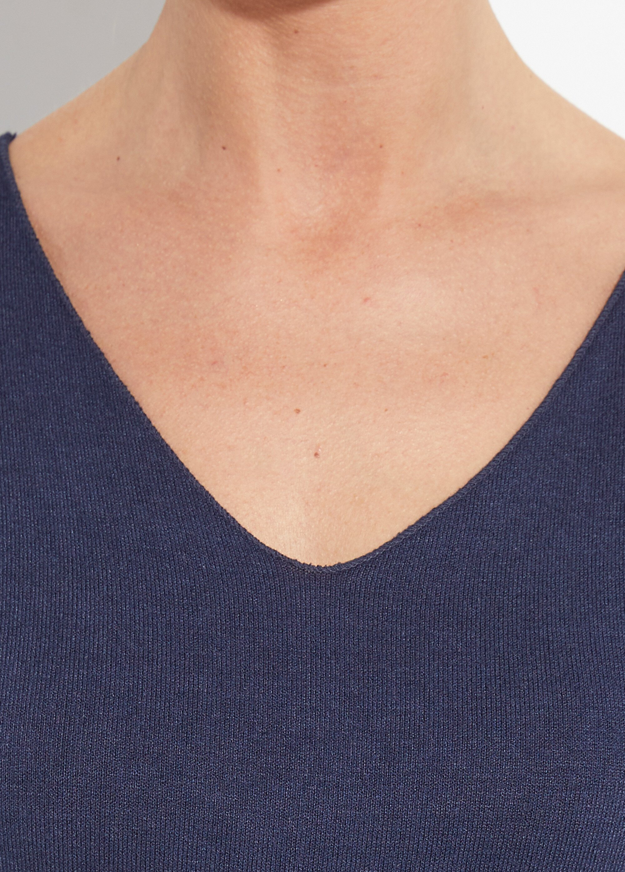 Pull fin avec angora et laine, col V Femme Bleu WHN-394 DE2