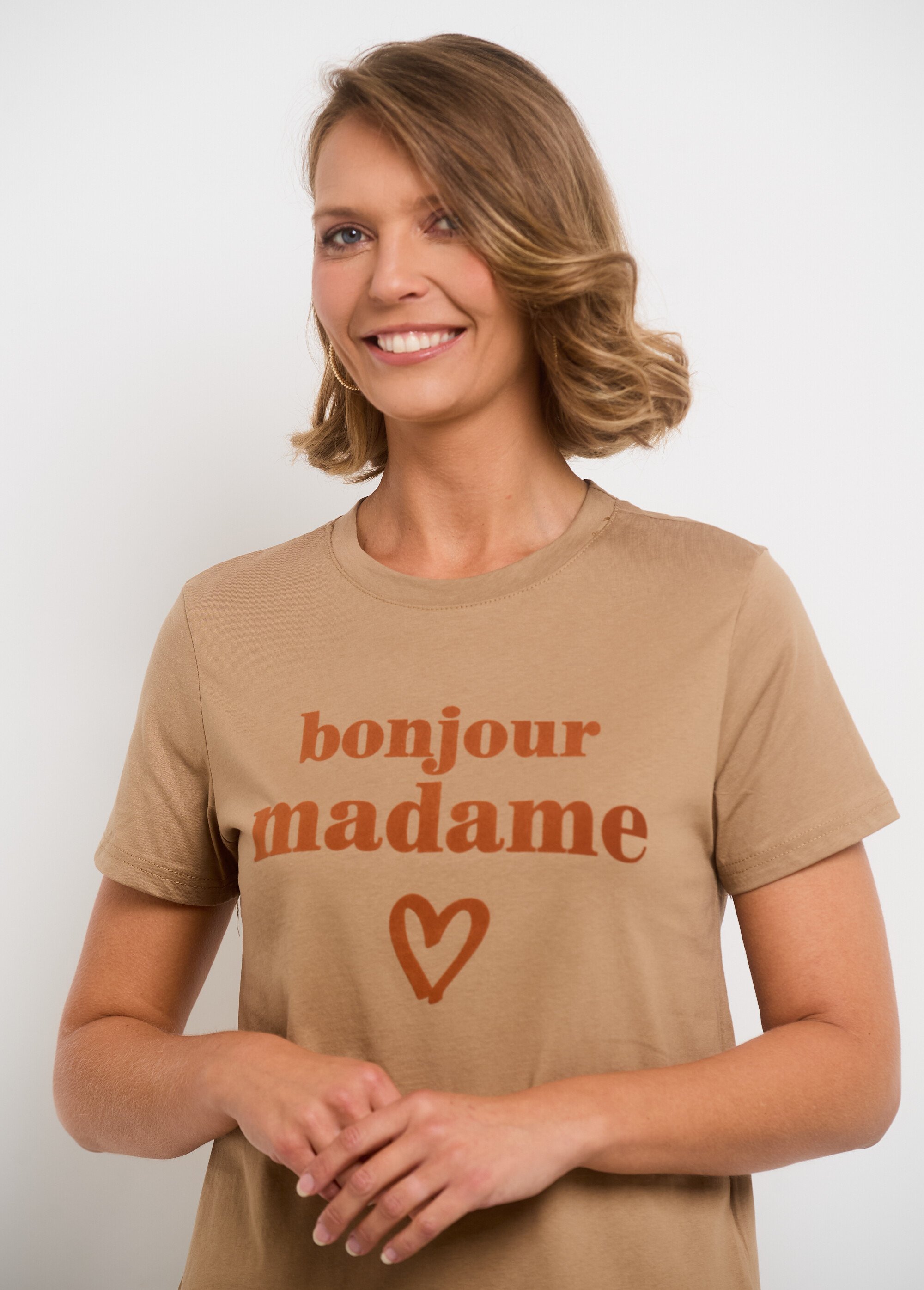 T-shirt manches courtes message "Madame"