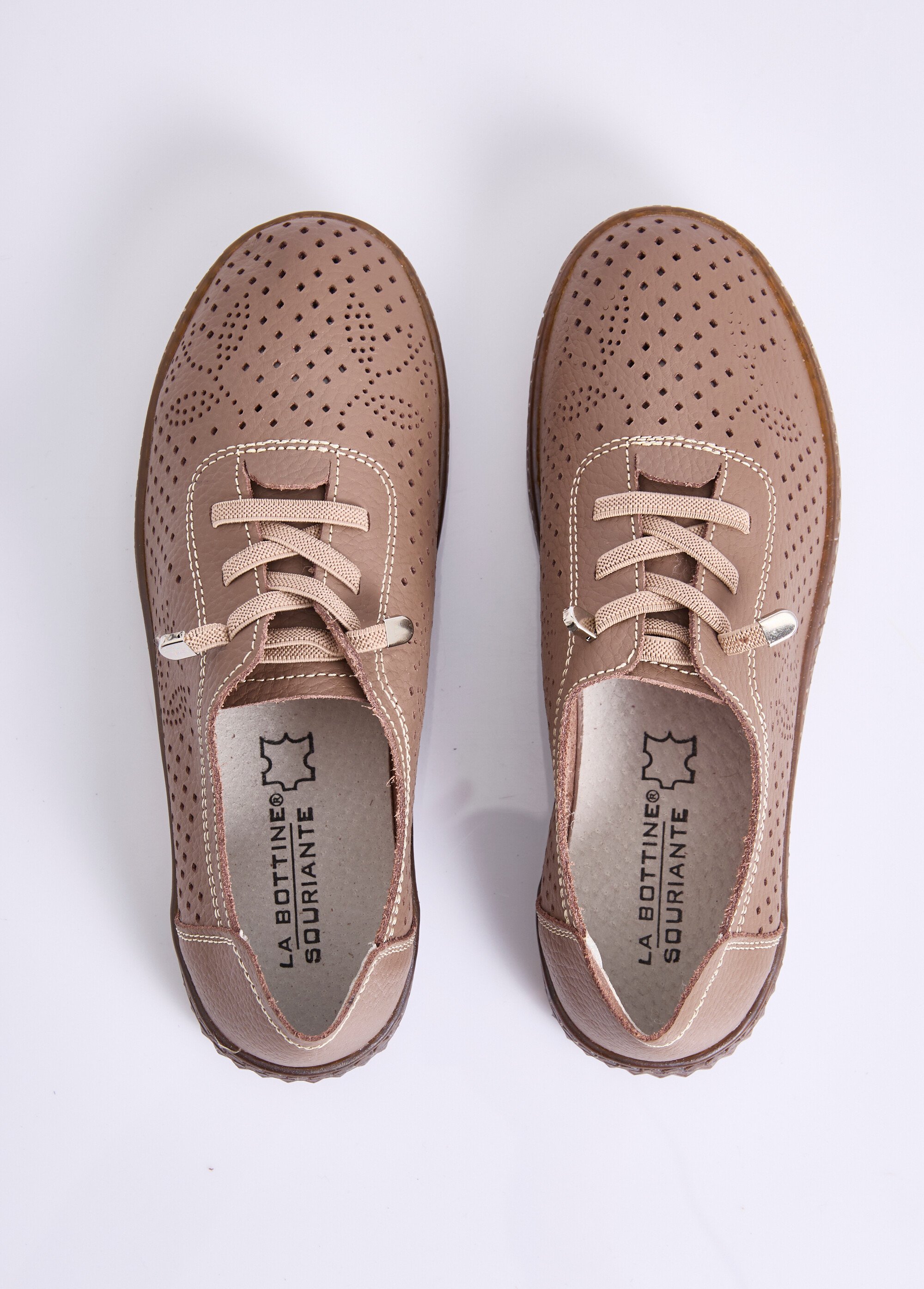 Baskets lacées cuir perforé largeur confort Femme Marron OKRA OV1