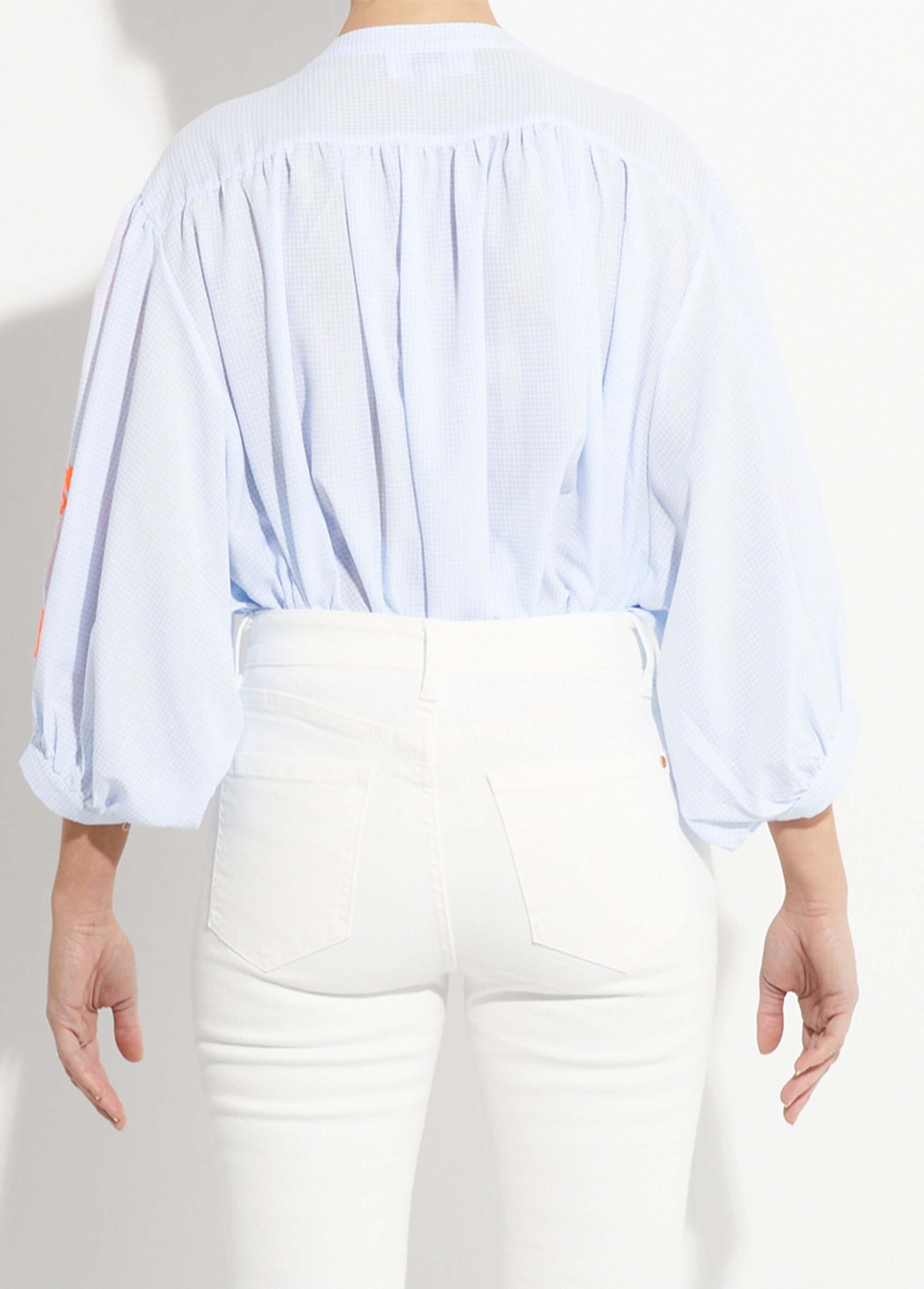 Chemisier ample vichy, broderies fluo