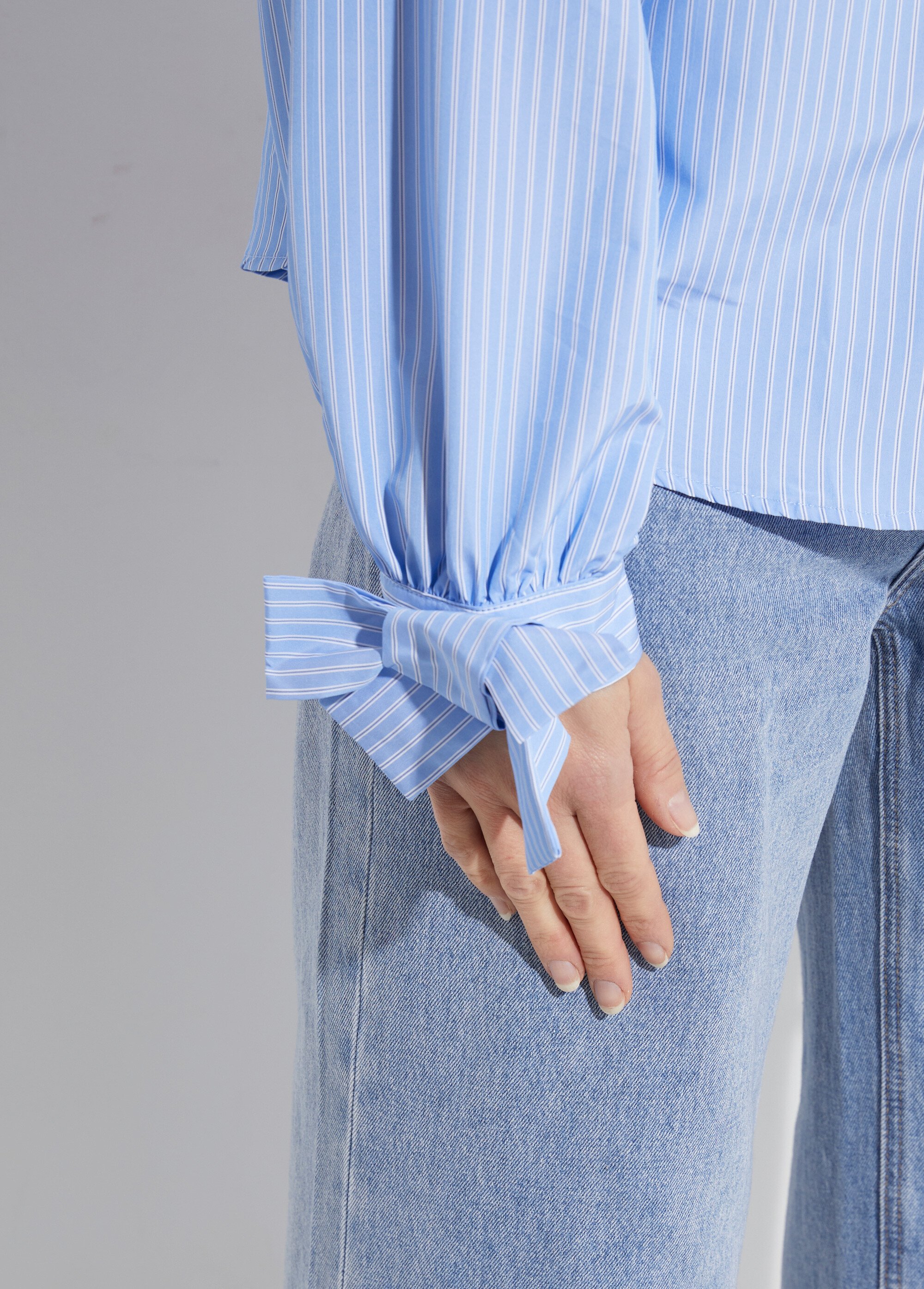 Chemisier rayures et nœud aux poignets Femme Bleu JSM-CH5136 DE2