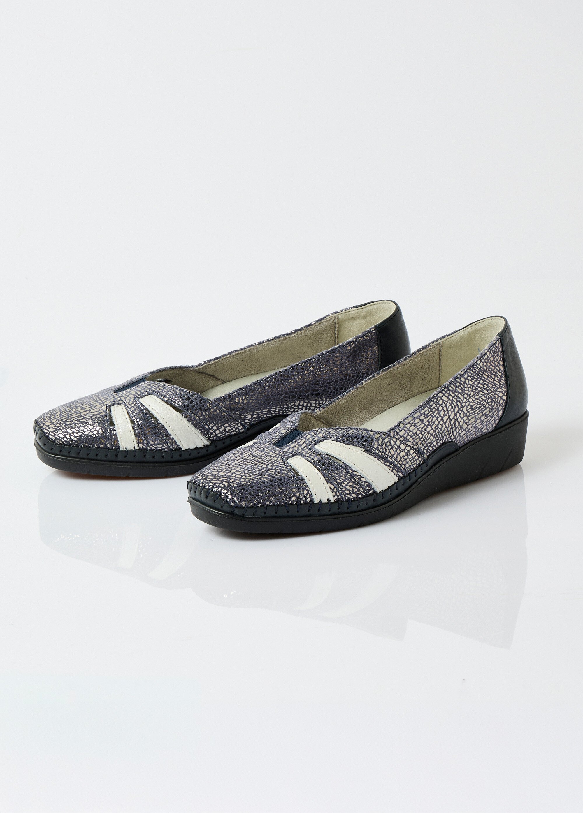 Mocassins compensés souples largeur confort cuir