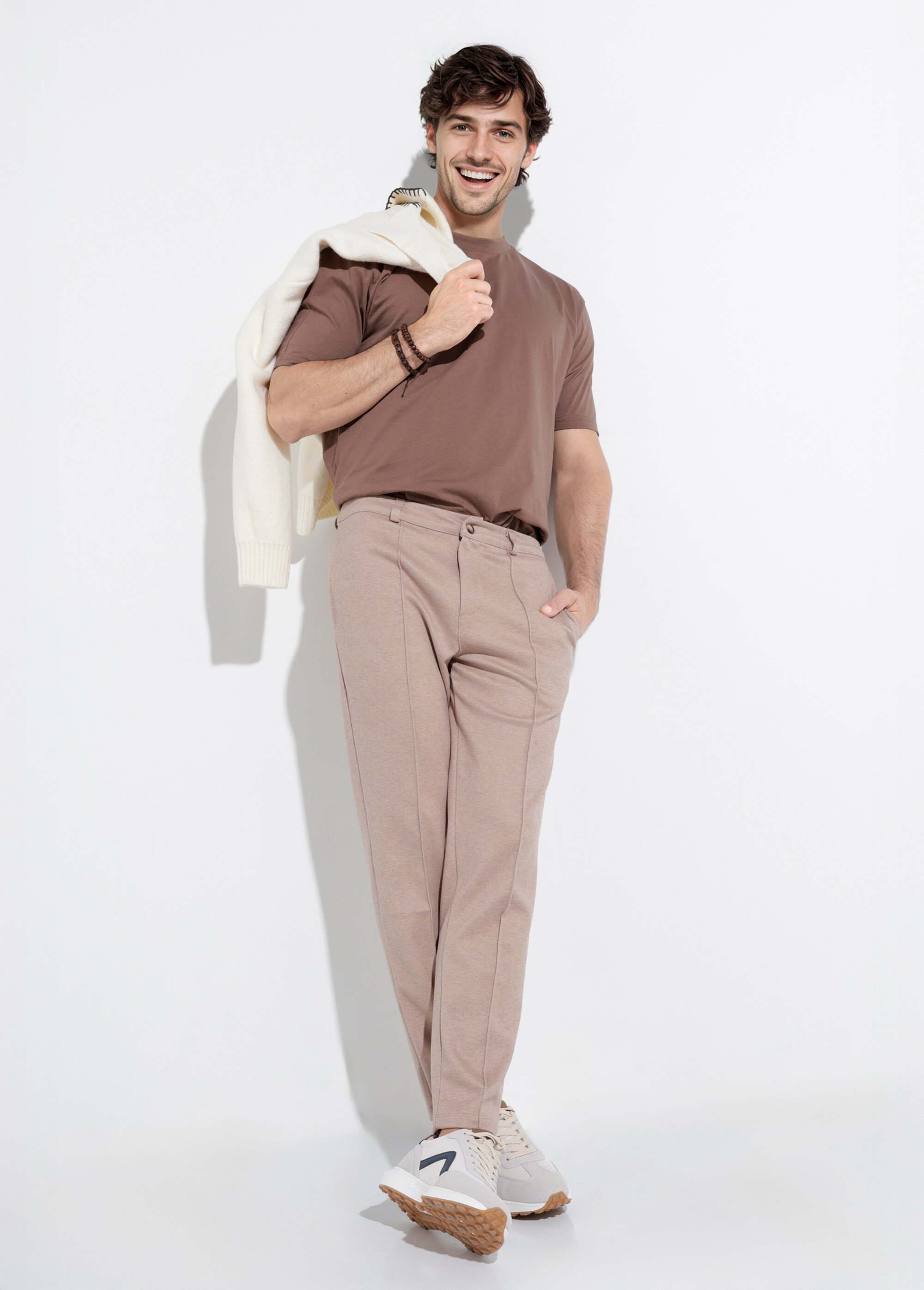 Pantalon chino en molleton avec couture
