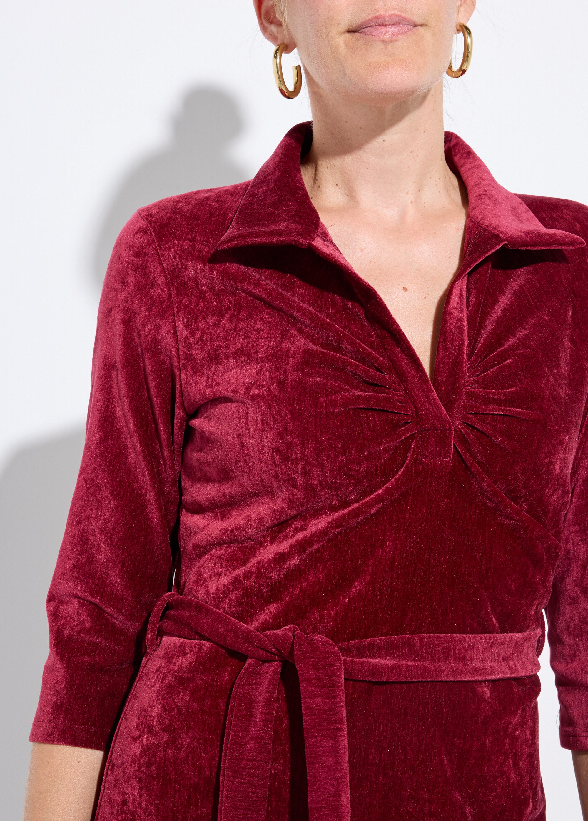 Robe col V à ceinturer en velours ras Femme Rouge FI-XENONVEL DE1