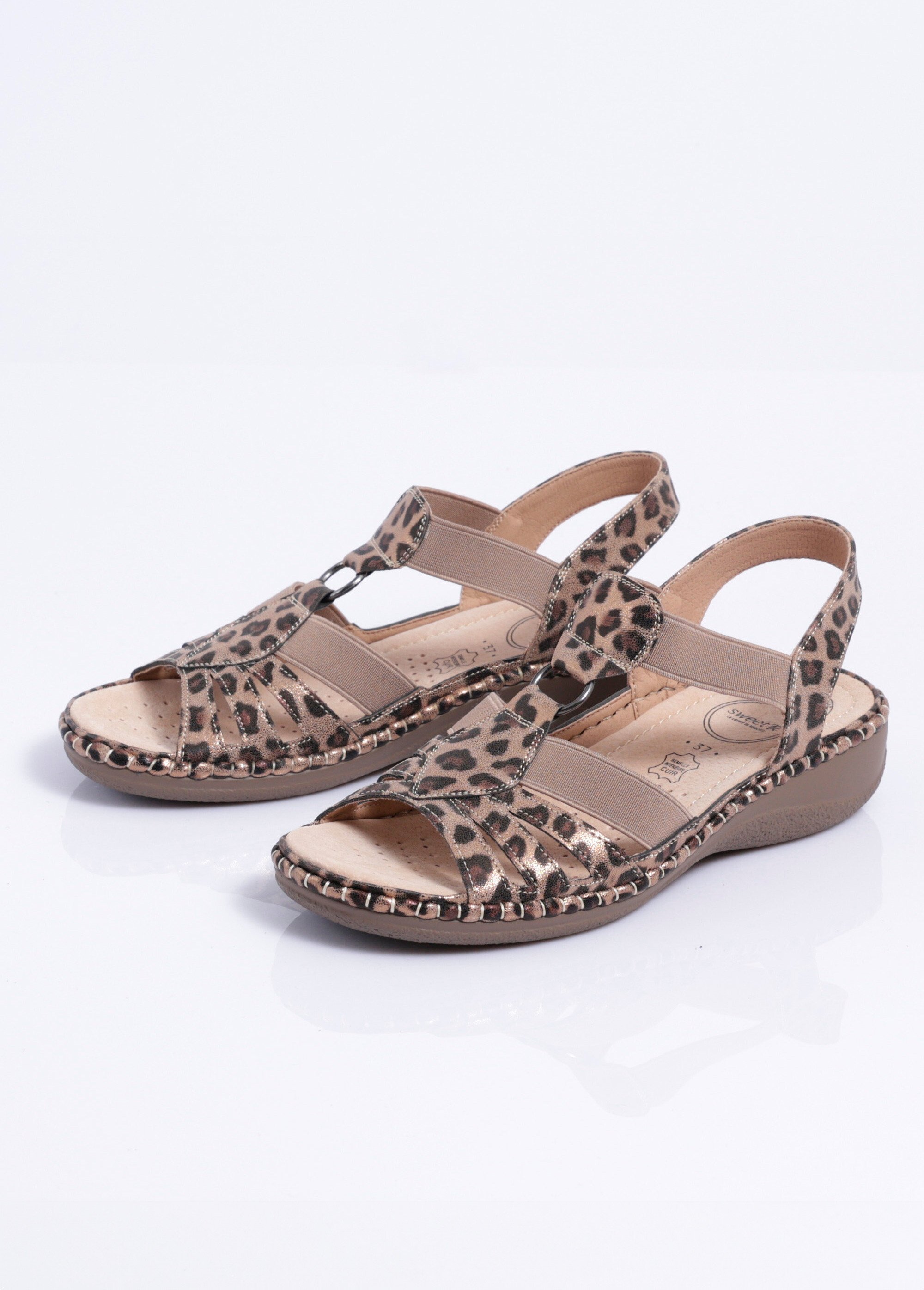 Sandales compensées élastiquées imprimé léopard