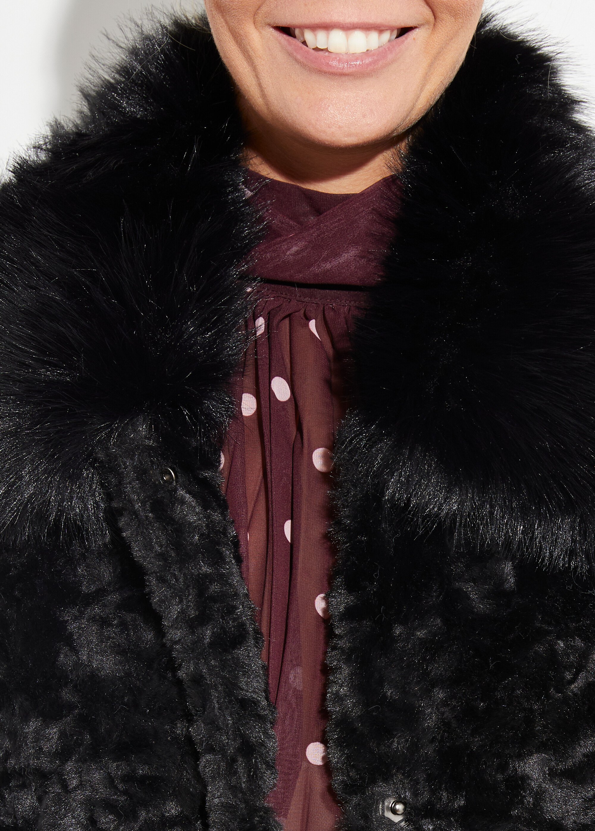 Manteau long chic en fausse fourrure