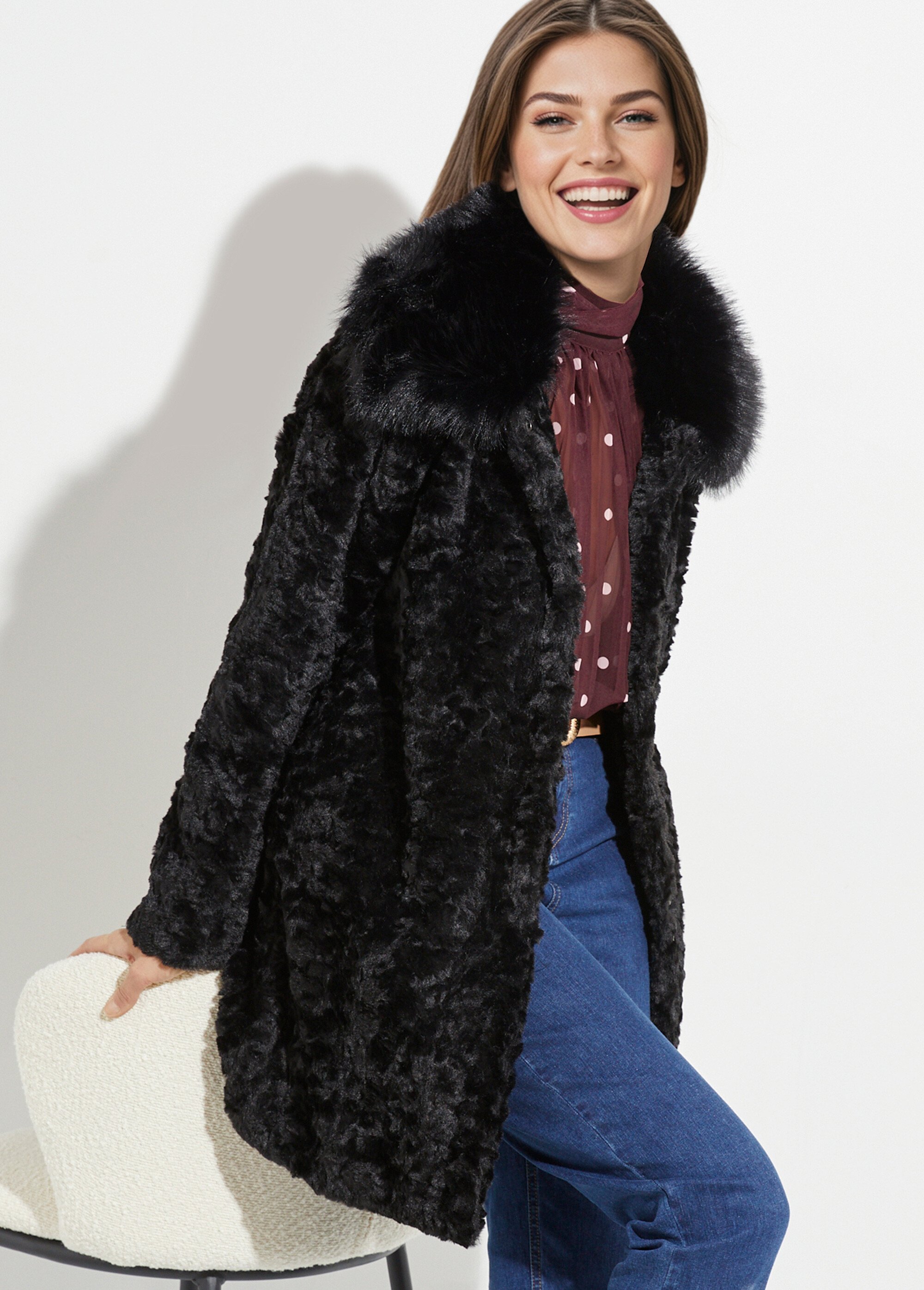 Manteau long chic en fausse fourrure