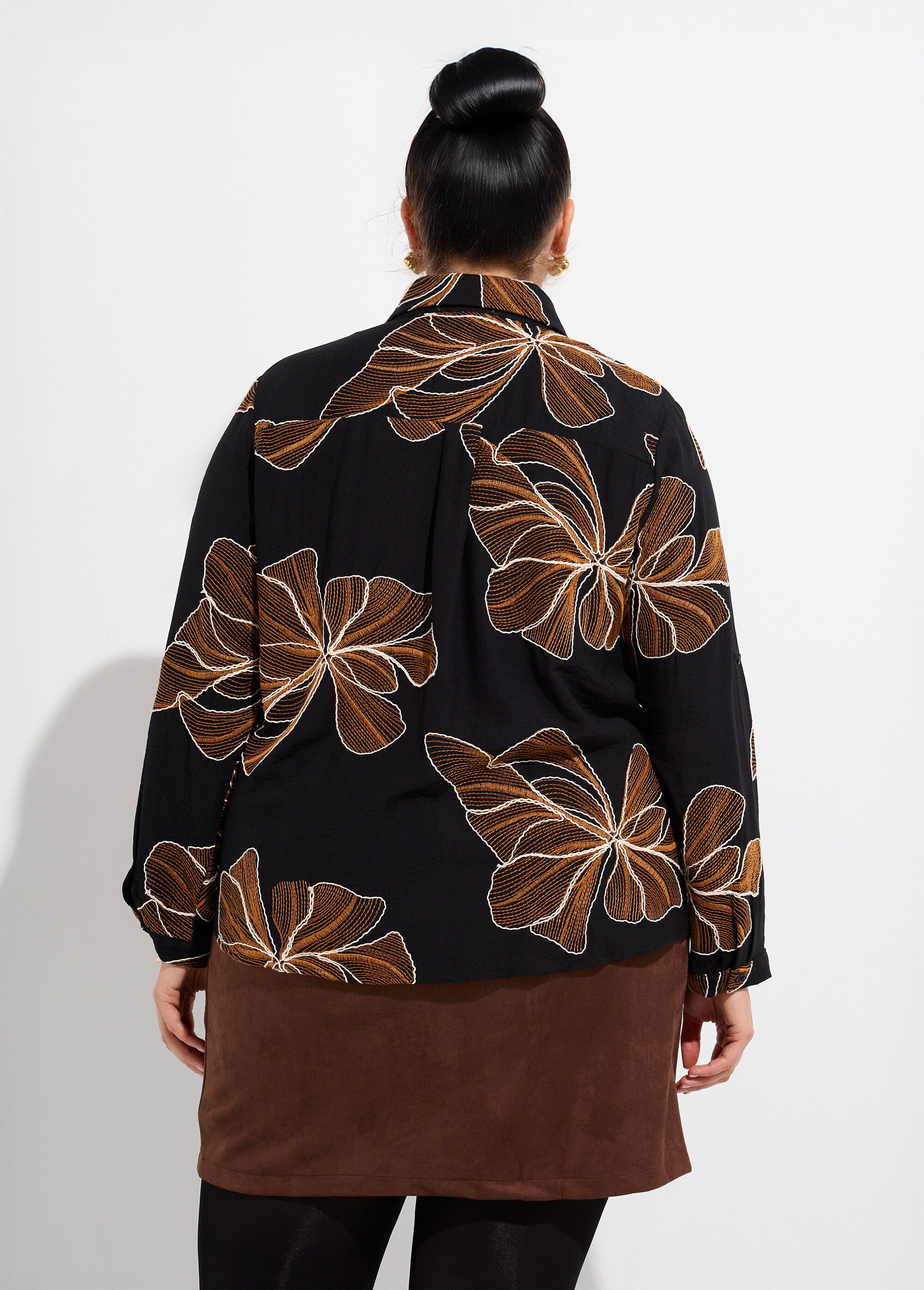 Chemisier avec broderies motif fleurs