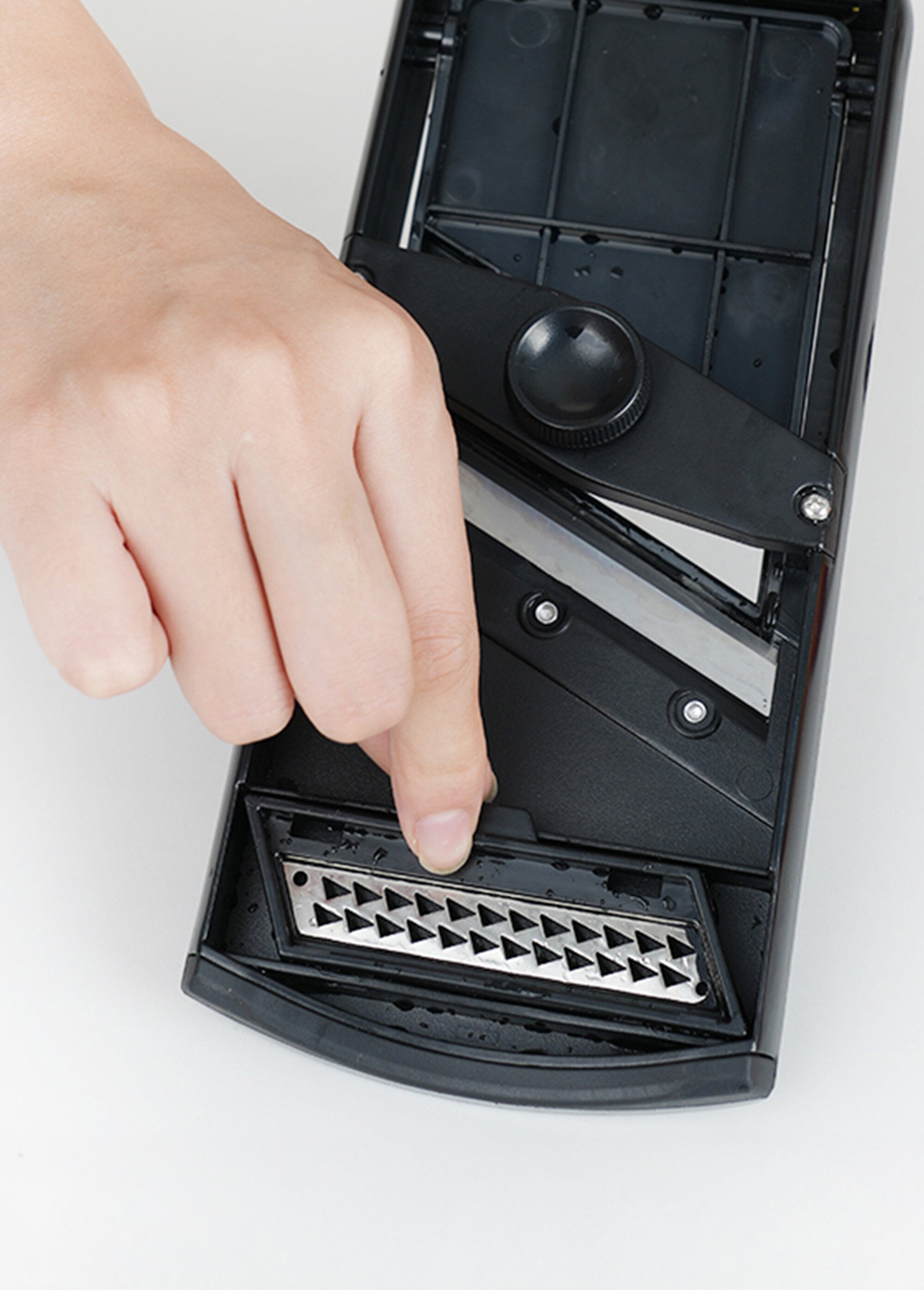 Râpe de cuisine 2 lames inox + poussoir