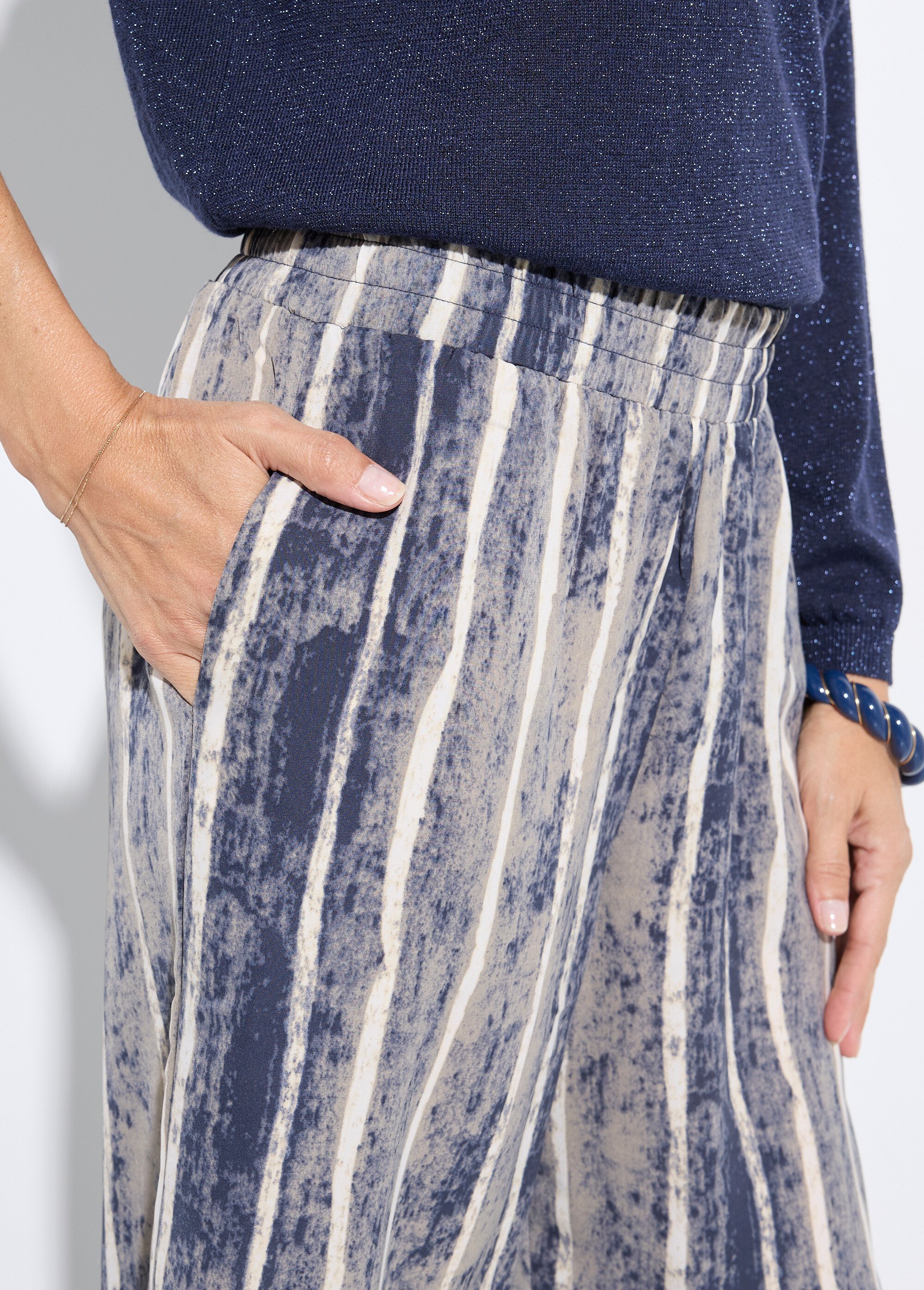 Pantalon fluide élastiqué, imprimé rayé