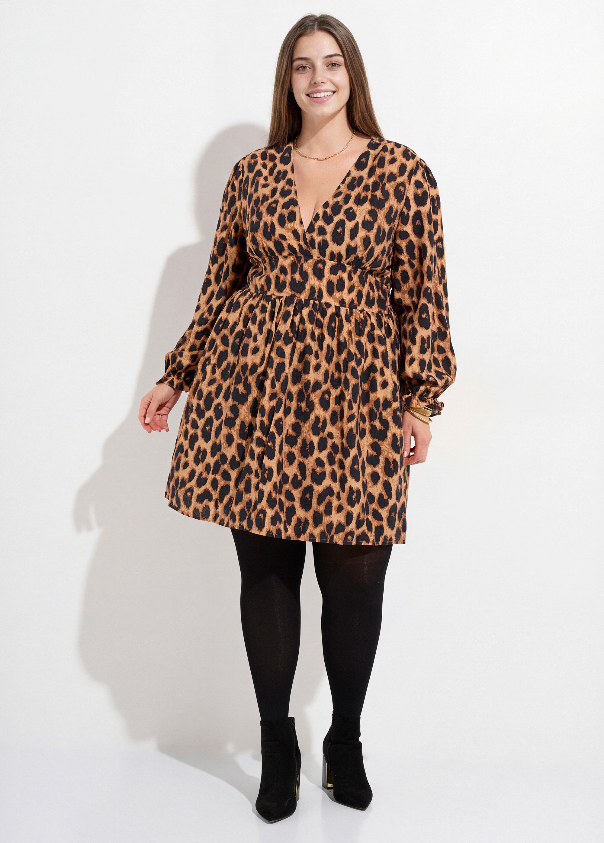 Robe col V taille haute, motif léopard