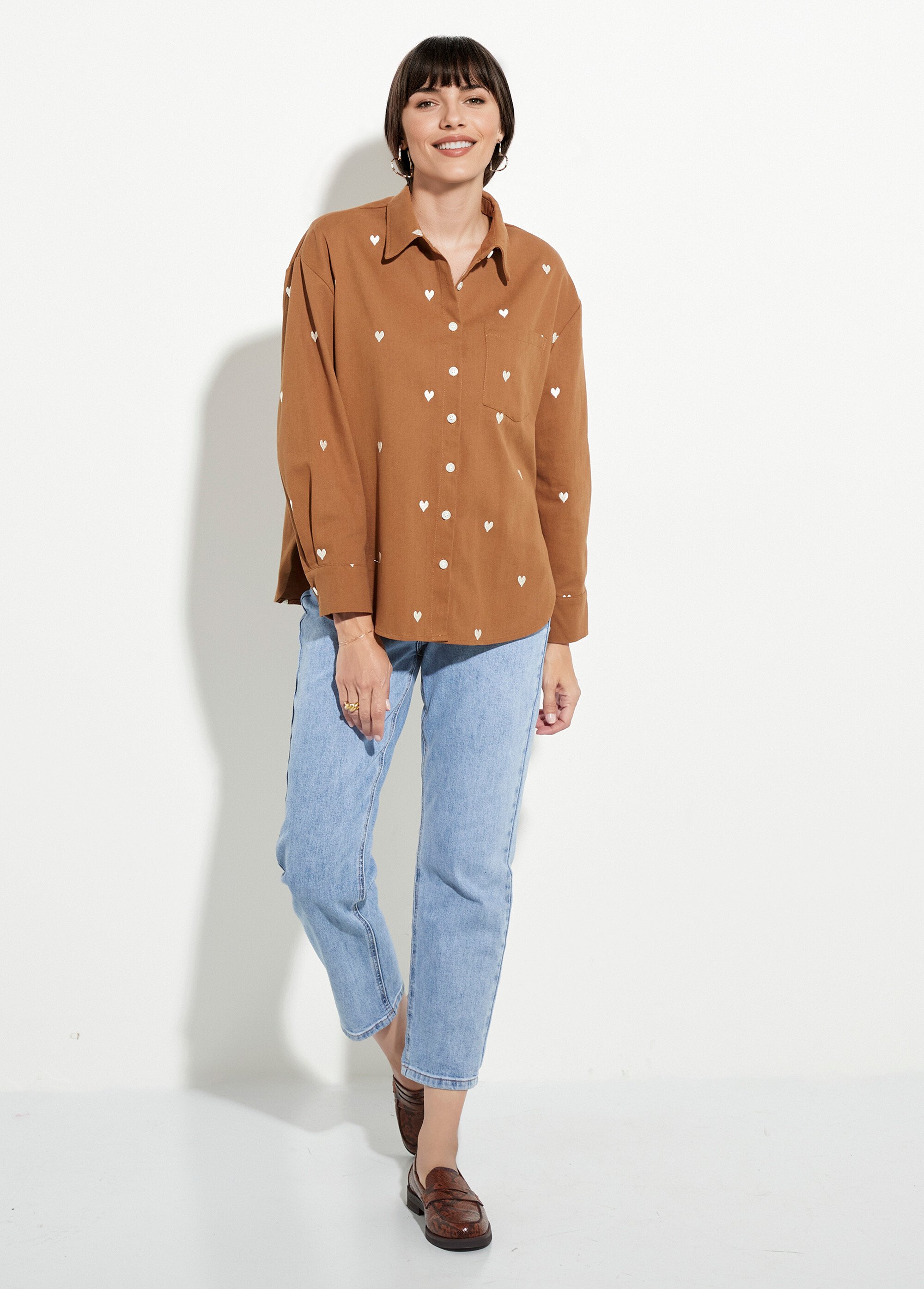 Surchemise en twill avec cœur brodés Femme Beige IA-Q3089 SF1